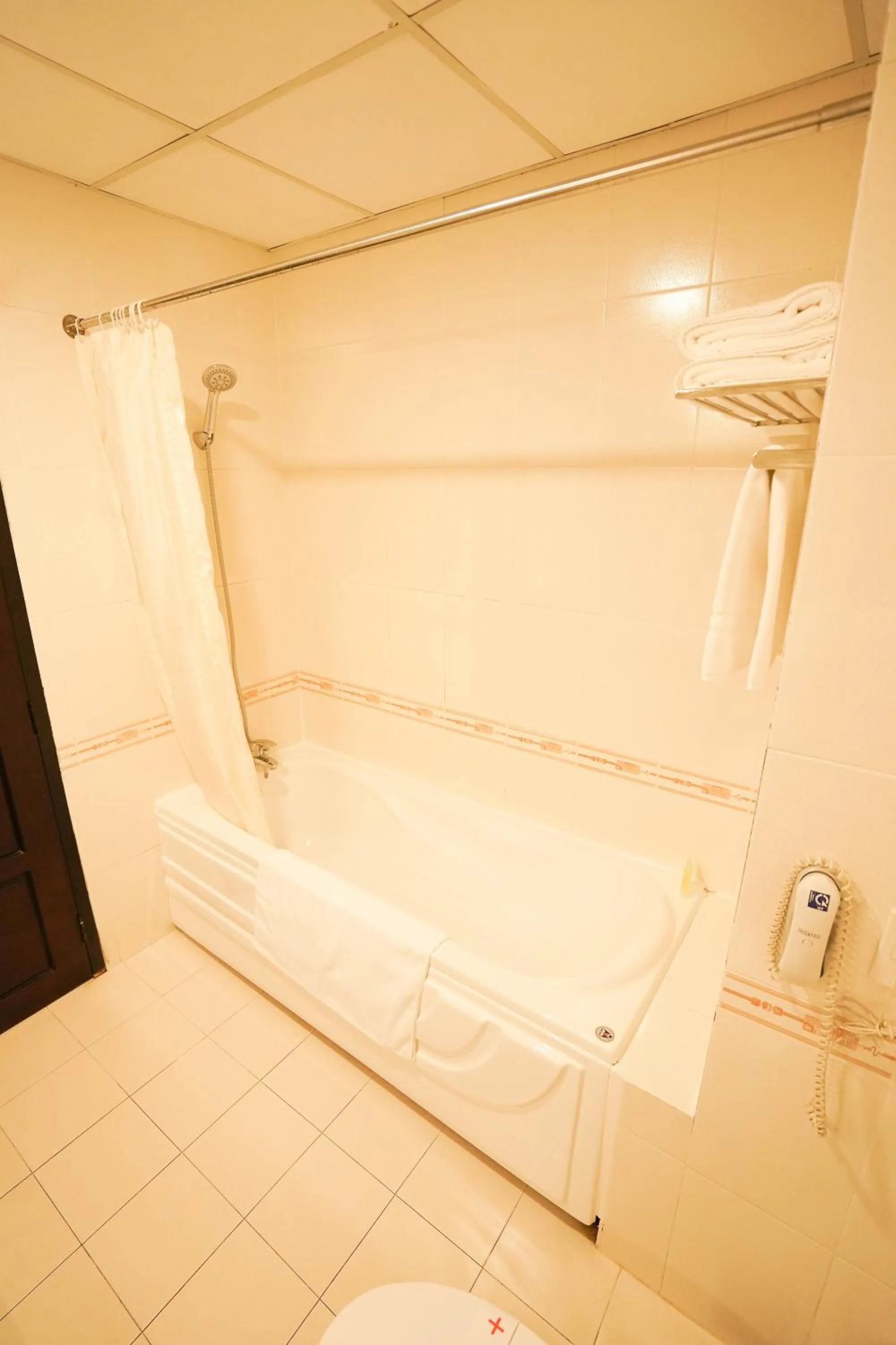 Bath in Hoa Binh 1 Hotel