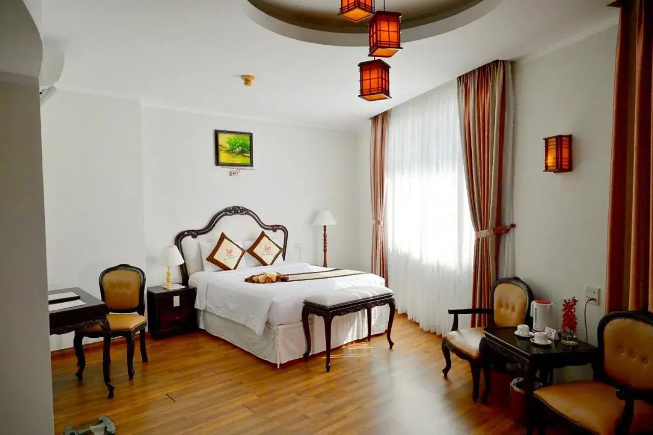 Photo of the whole room, Bed in Hoa Binh 1 Hotel Photo of the whole room, Bed in Hoa Binh 1 Hotel