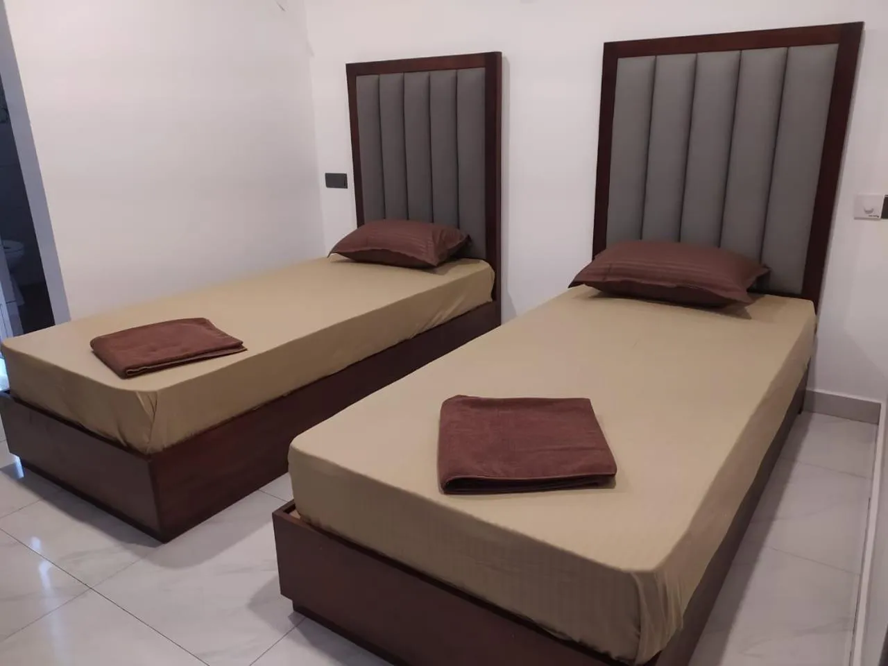 Bed in Hansa Surf Hotel