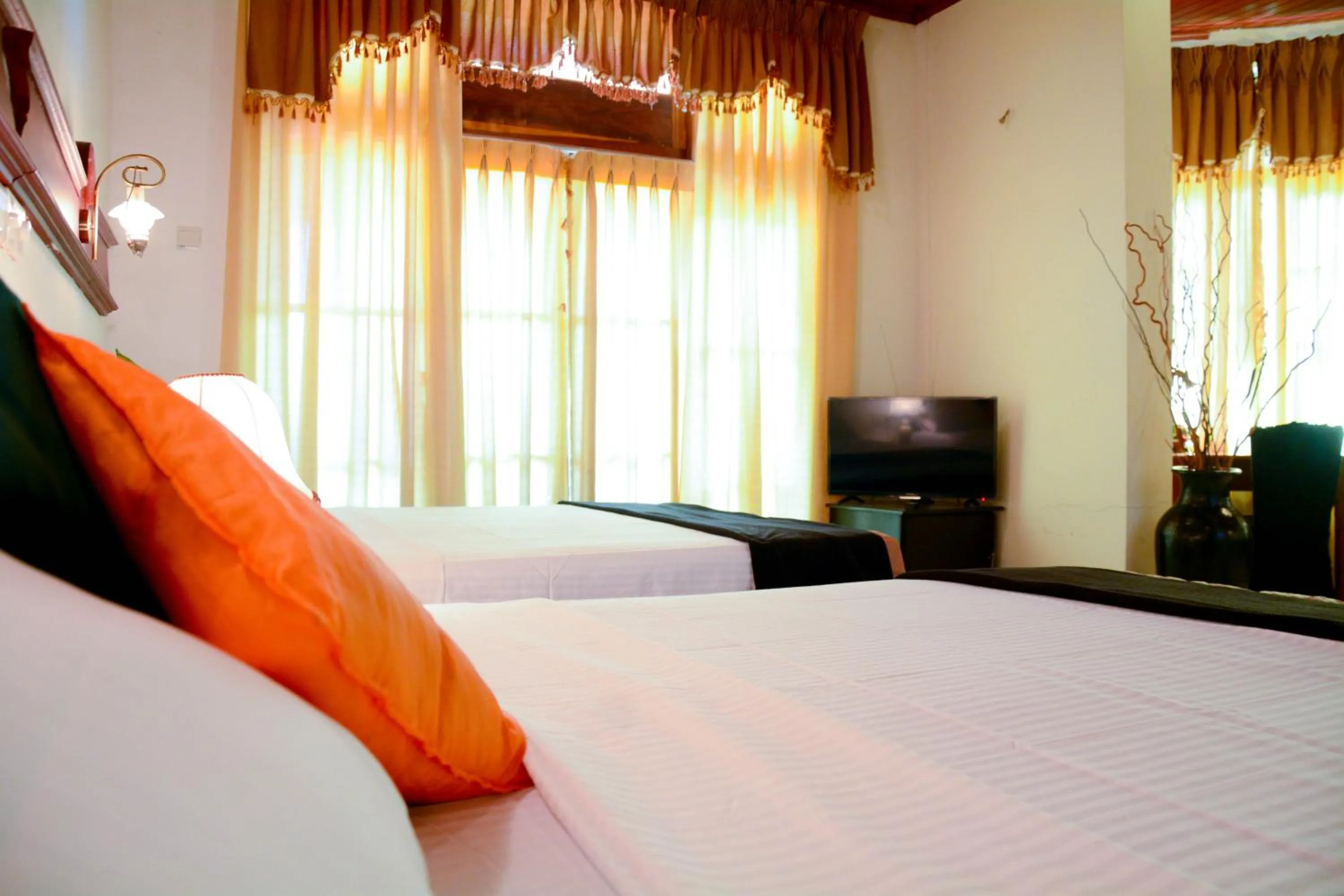 Photo of the whole room, Bed in Hotel Spring View