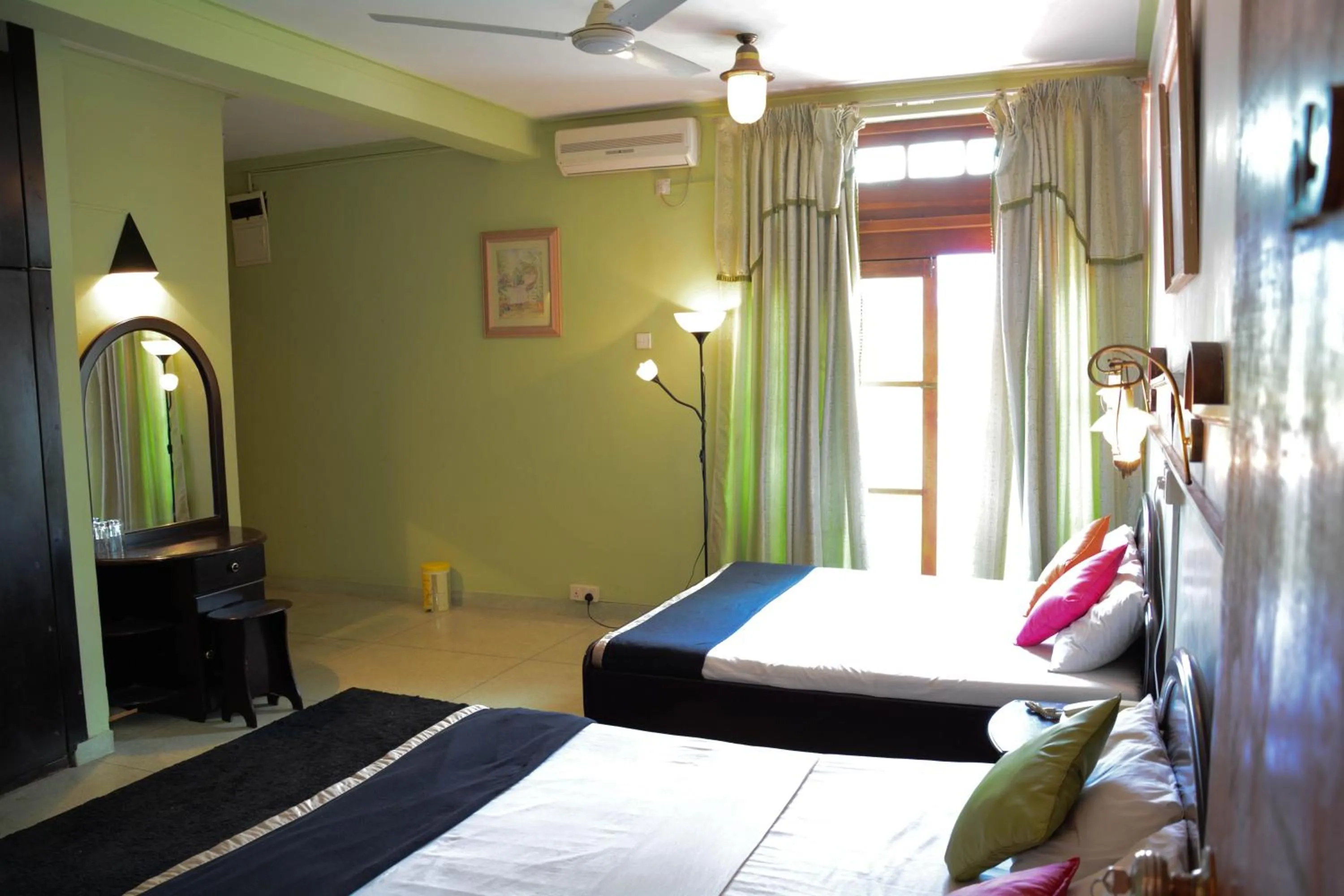 Day, Bed in Hotel Spring View