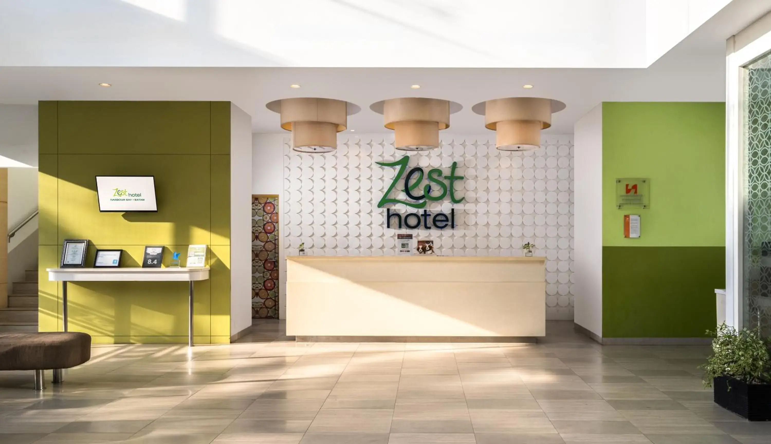 Lobby or reception in Zest Harbour Bay Batam by Swiss-Belhotel International Lobby or reception in Zest Harbour Bay Batam by Swiss-Belhotel International