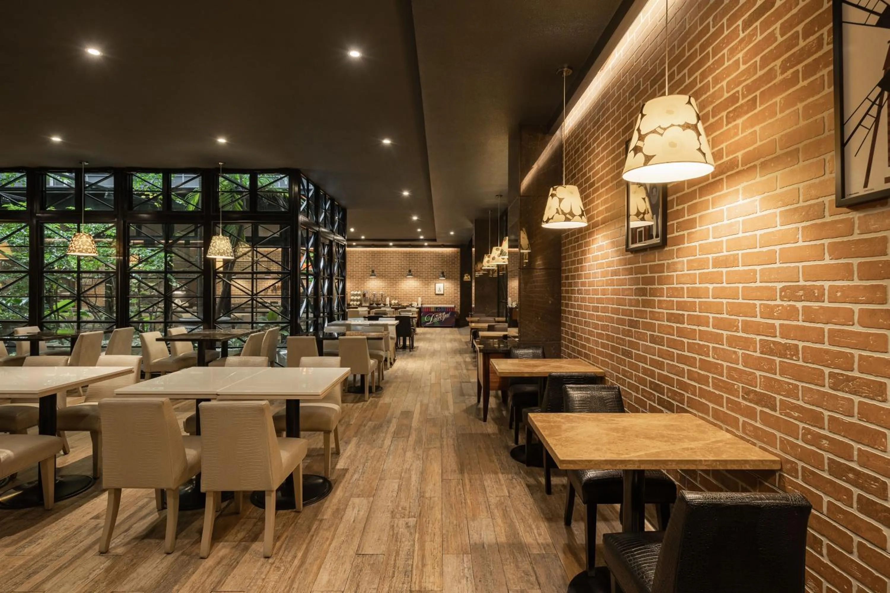 Restaurant/places to eat in Kindness Hotel - Jue Ming