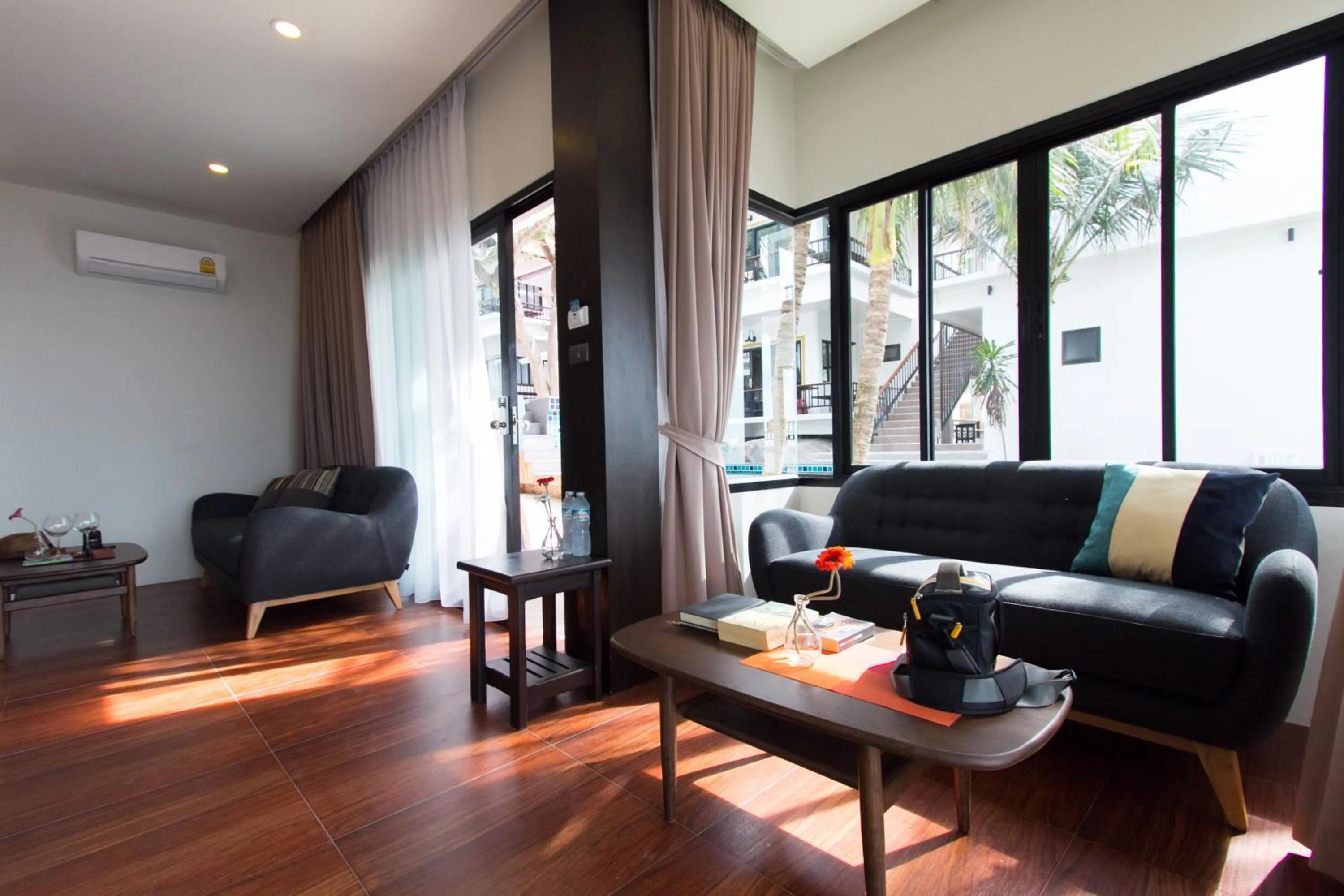 Living room in Simple Life Cliff View Resort