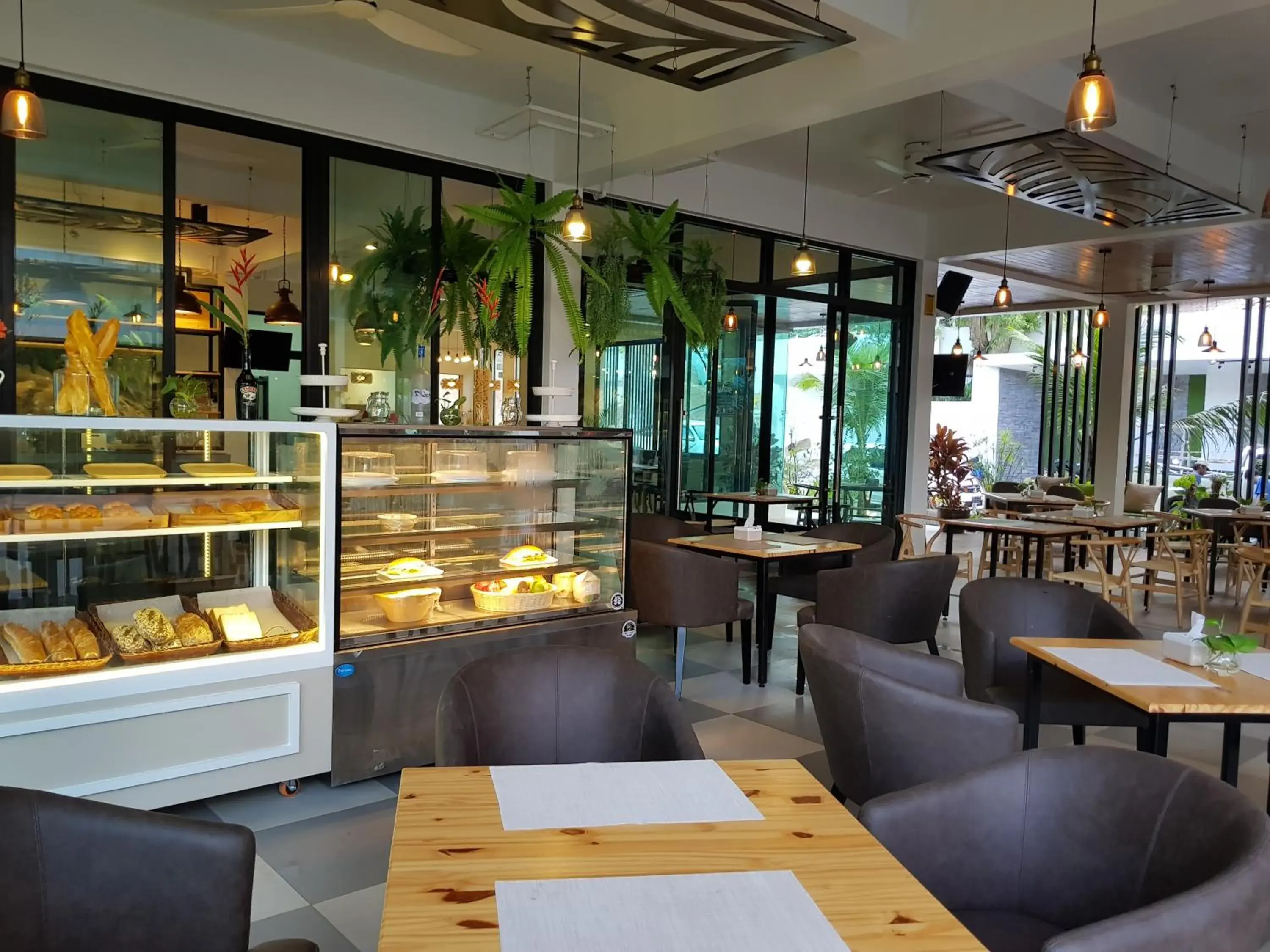 Restaurant/places to eat in Simple Life Cliff View Resort Restaurant/places to eat in Simple Life Cliff View Resort