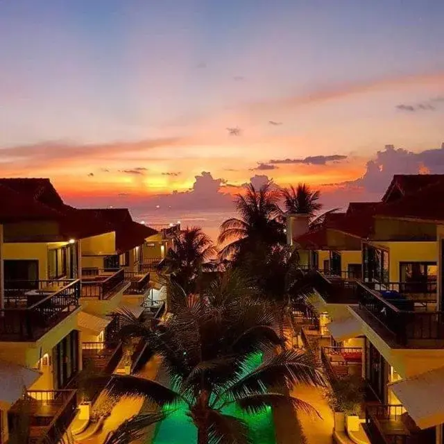 Pool view in Simple Life Cliff View Resort Pool view in Simple Life Cliff View Resort