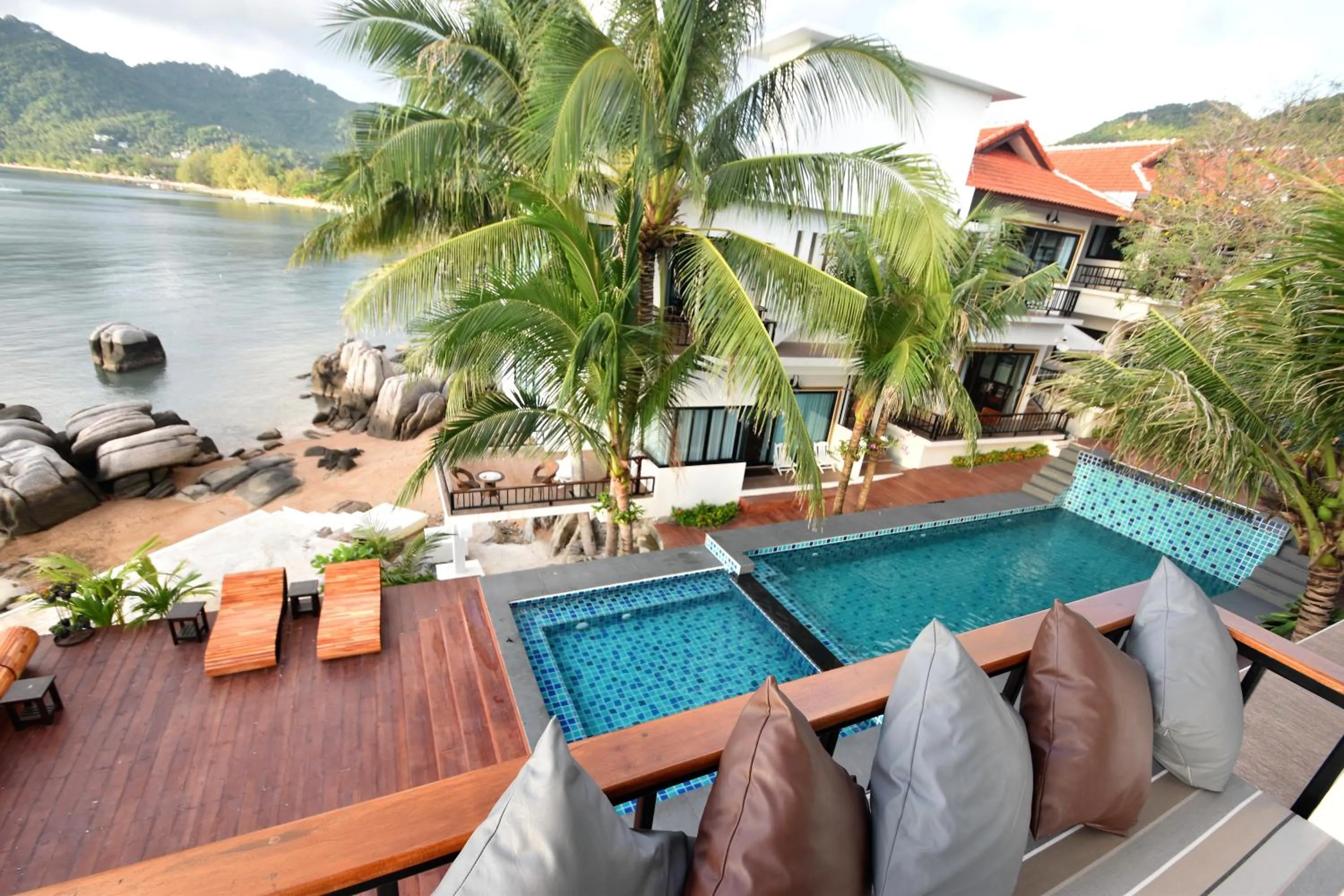 Balcony/Terrace in Simple Life Cliff View Resort