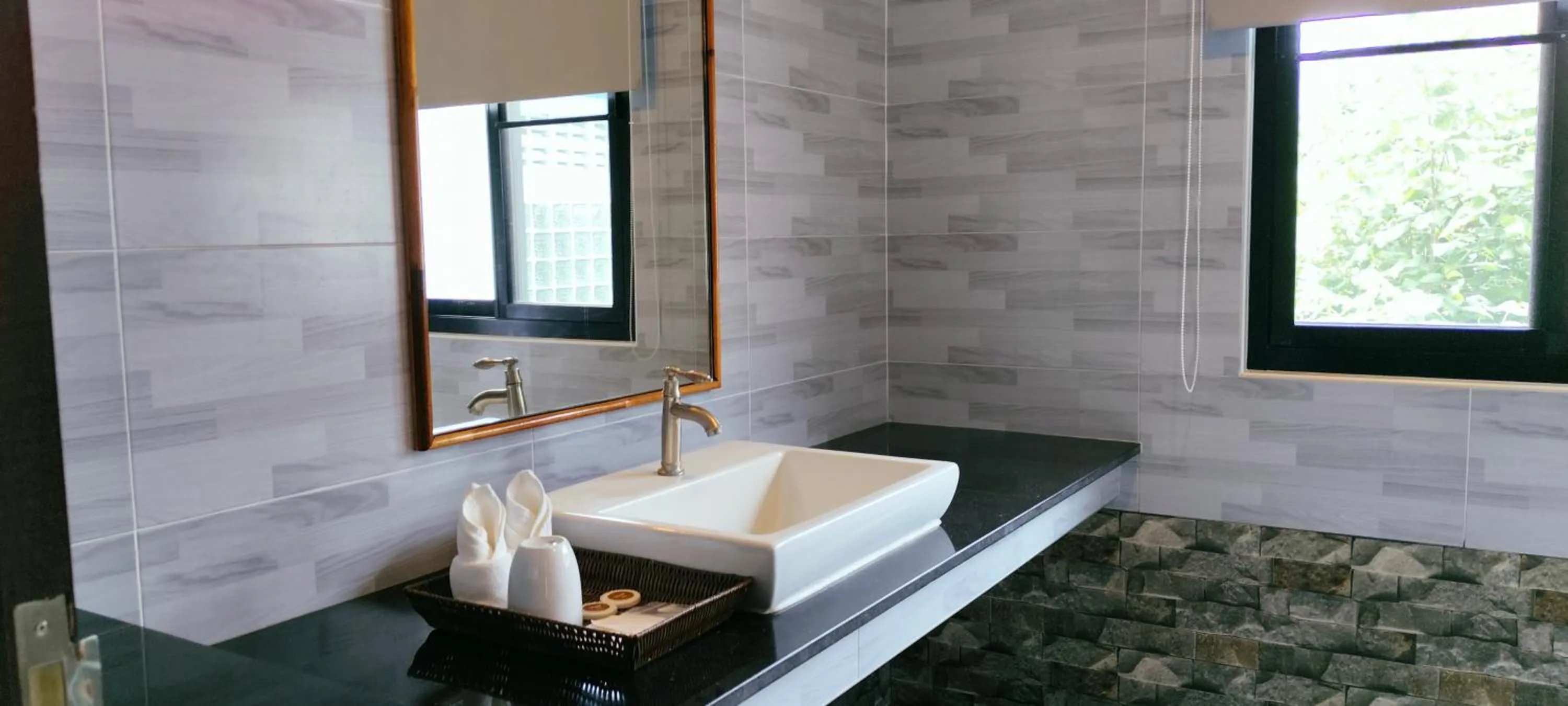 Bathroom in Simple Life Cliff View Resort