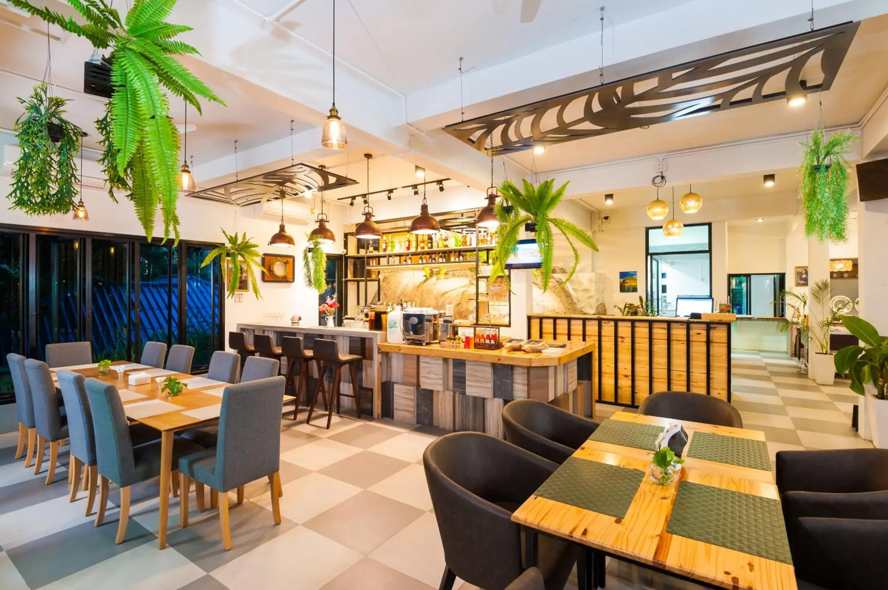 Restaurant/places to eat in Simple Life Cliff View Resort Restaurant/places to eat in Simple Life Cliff View Resort