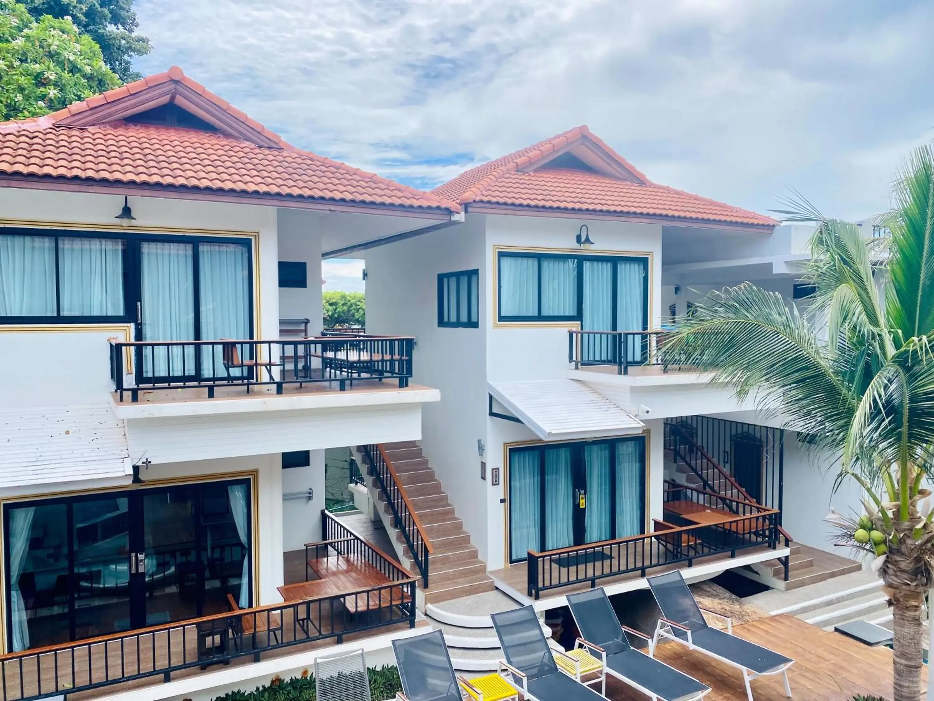 Property building in Simple Life Cliff View Resort Property building in Simple Life Cliff View Resort