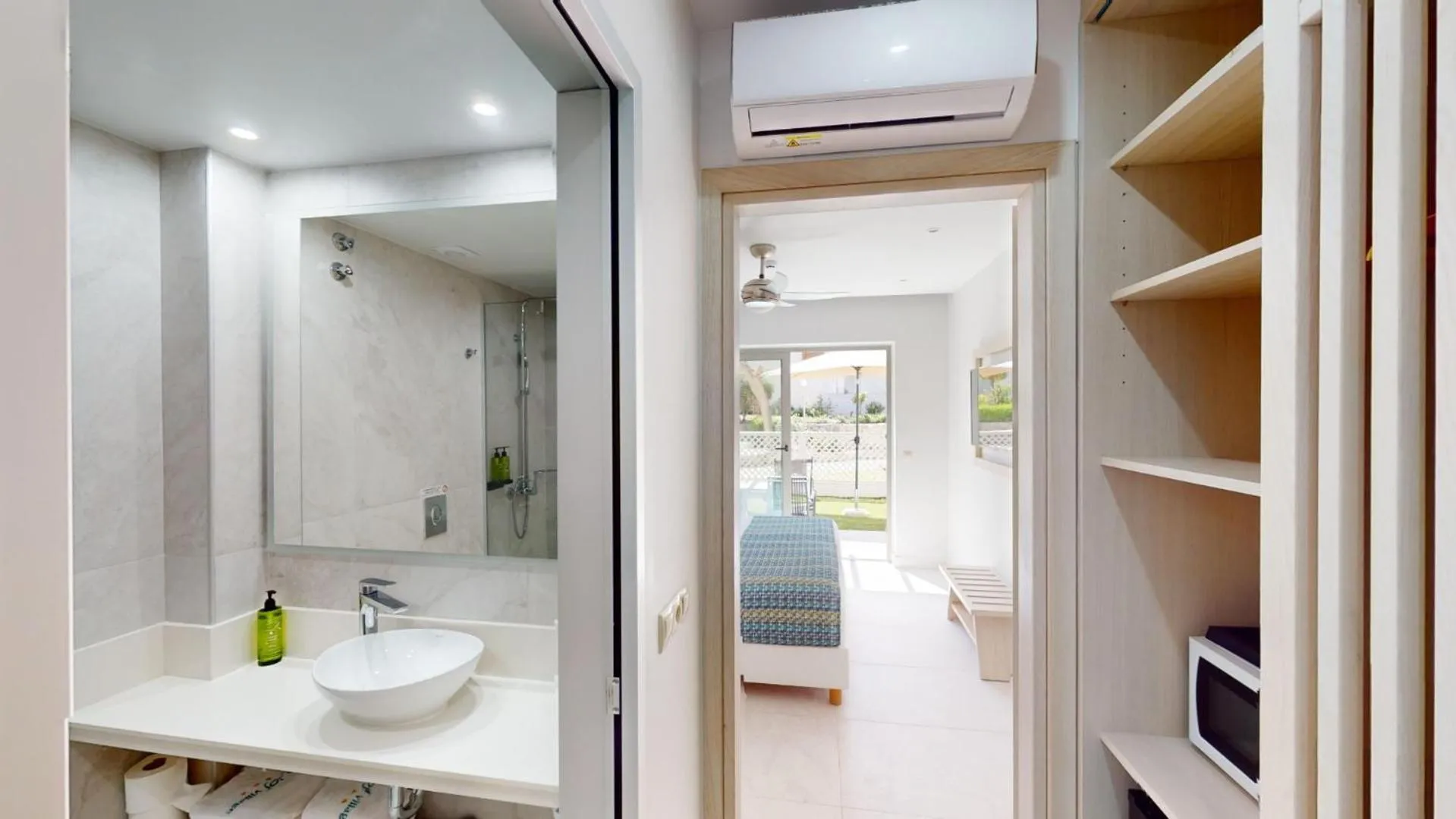 Shower in Sirios Village Hotel & Bungalows - All Inclusive