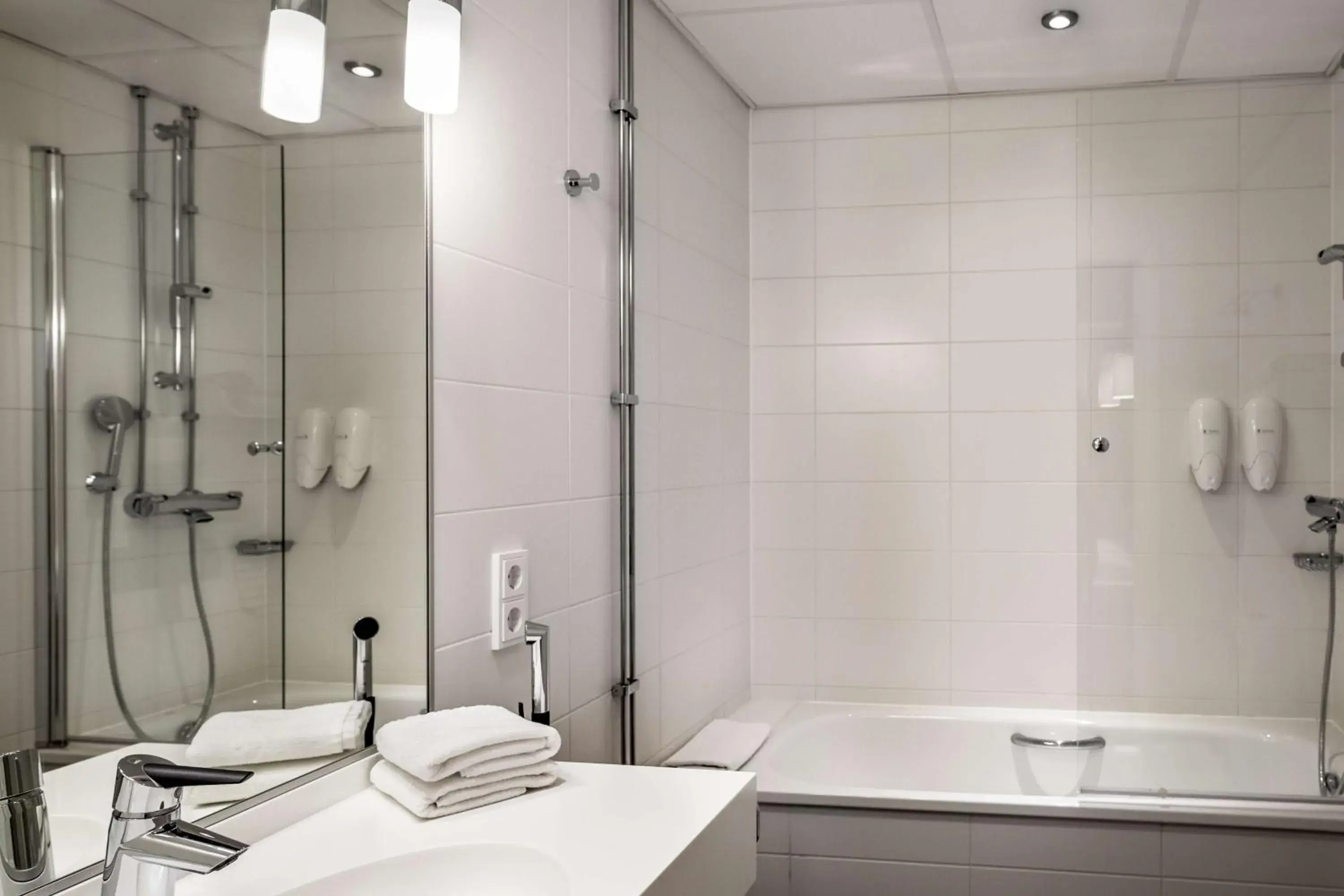 Bathroom in Scandic Meilahti Bathroom in Scandic Meilahti