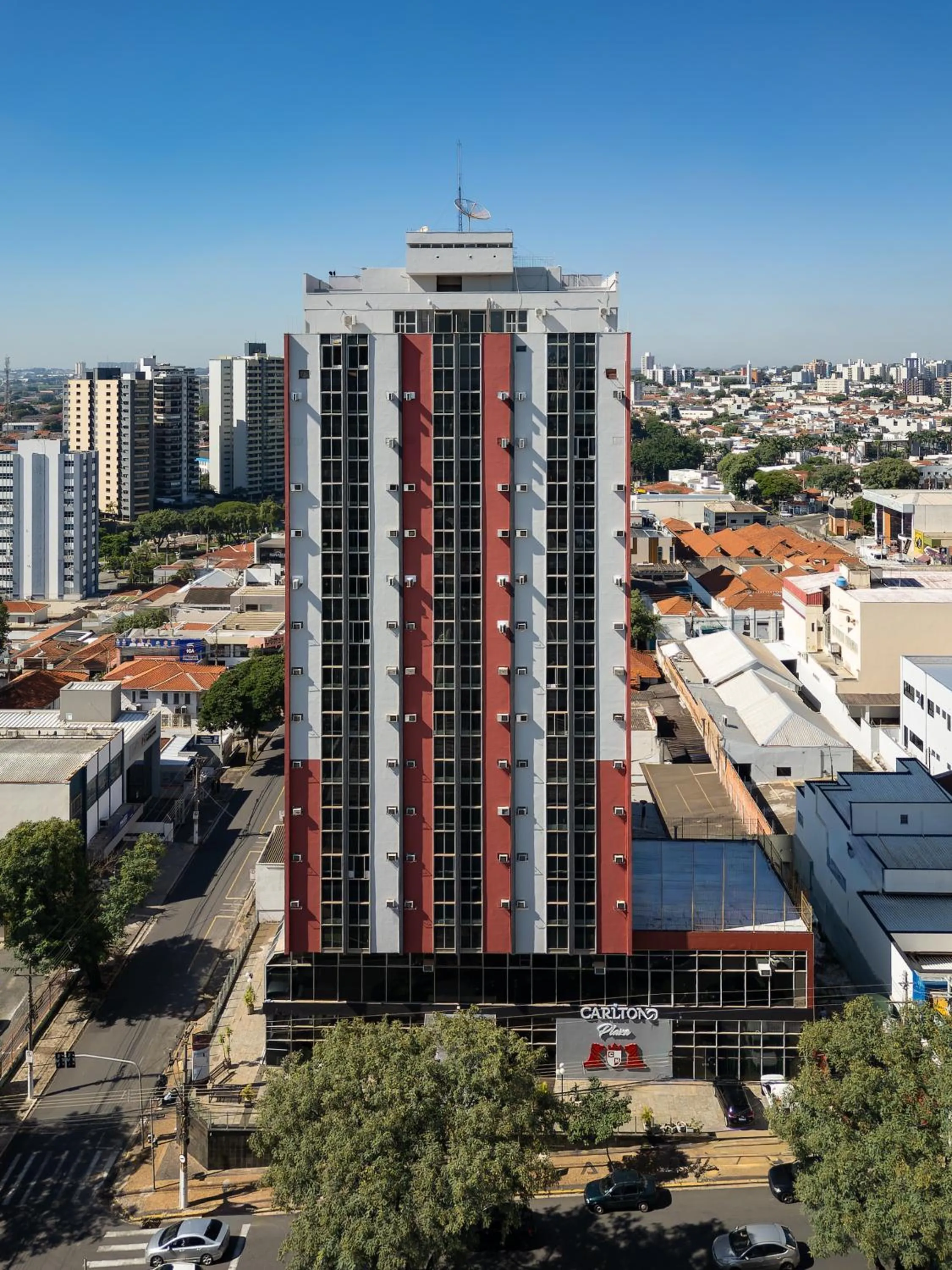 Carlton Plaza Americana