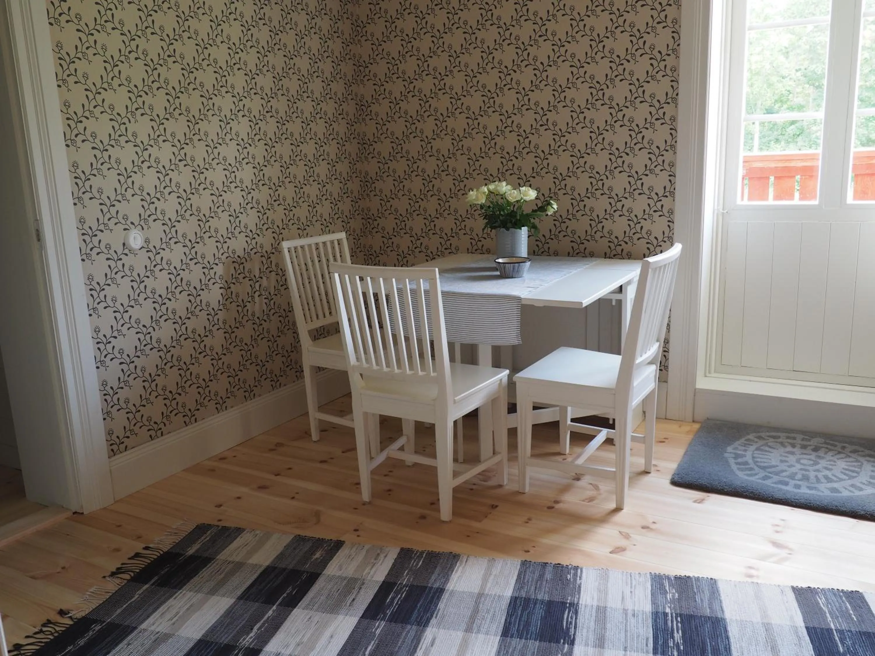 Dining area in Hälsingegården Erik-Anders