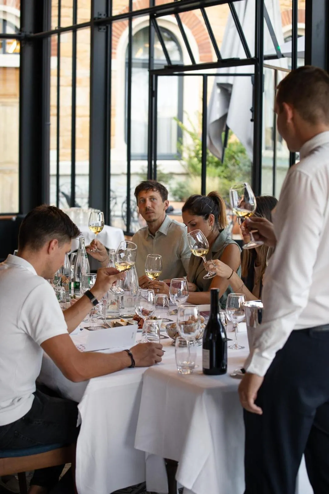 Restaurant/places to eat in Fourvière Hôtel