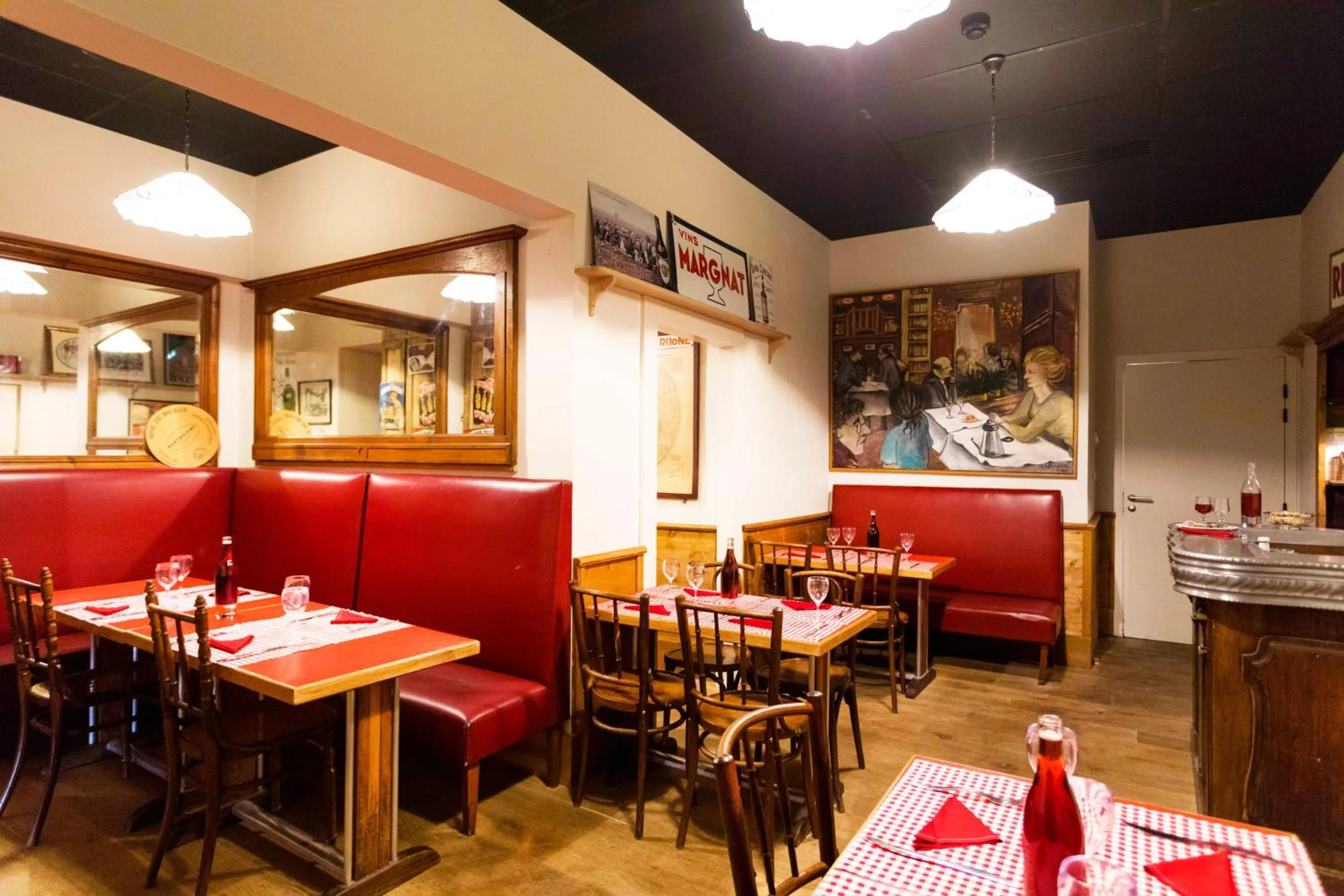 Restaurant/places to eat in Fourvière Hôtel