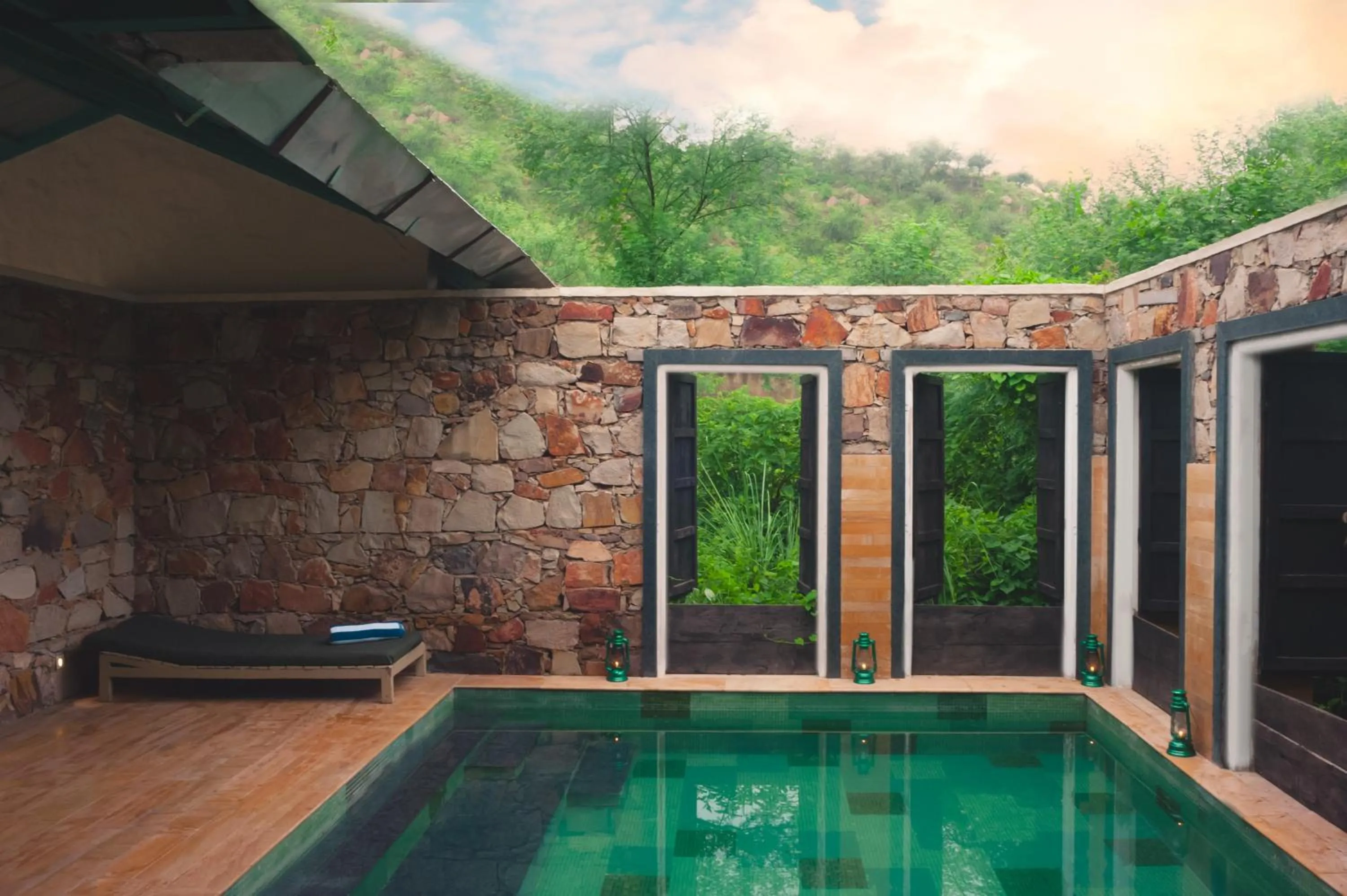 Swimming pool in Trees N Tigers Luxury Wildlife Lodge