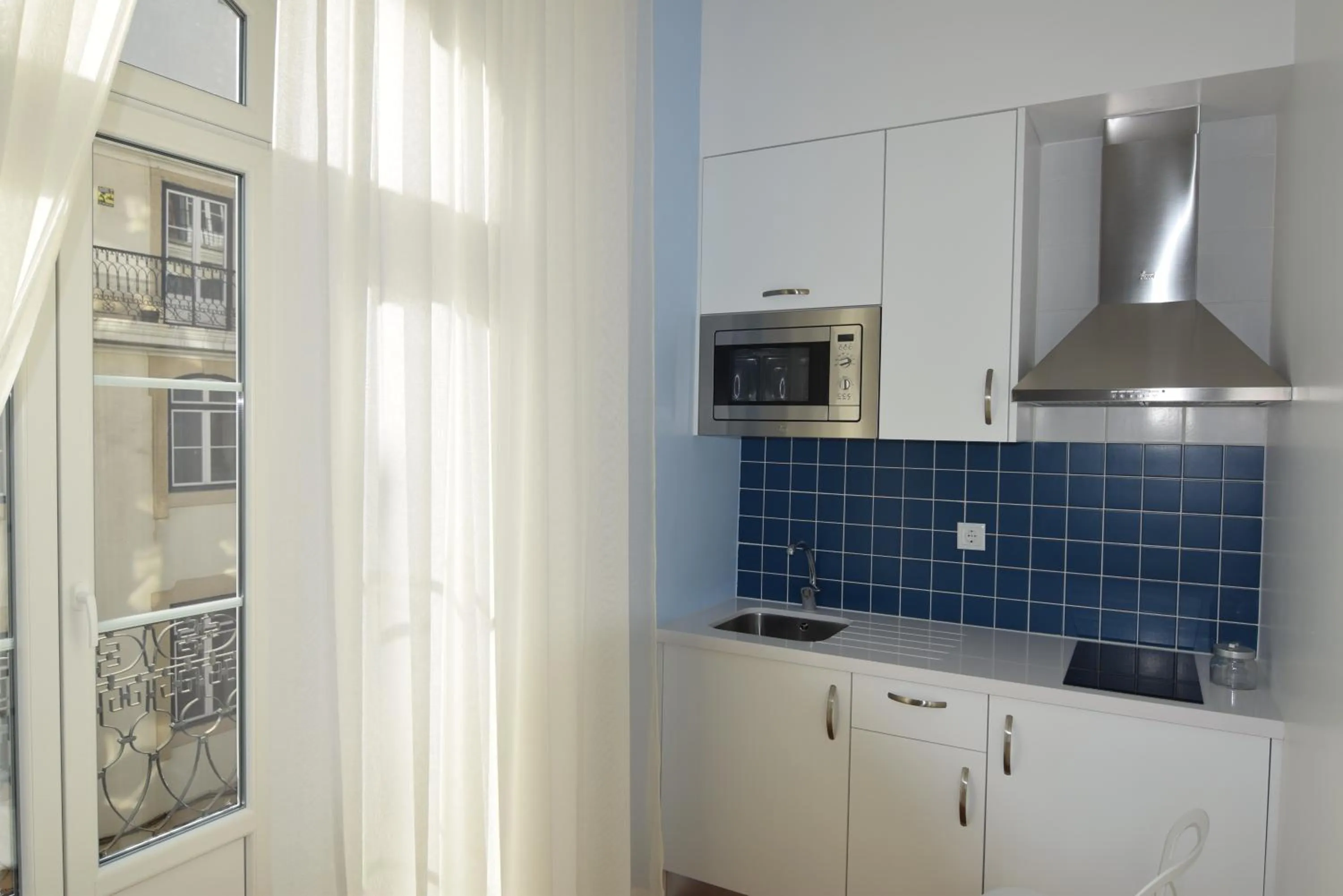 Kitchen or kitchenette in Dream Chiado Apartments