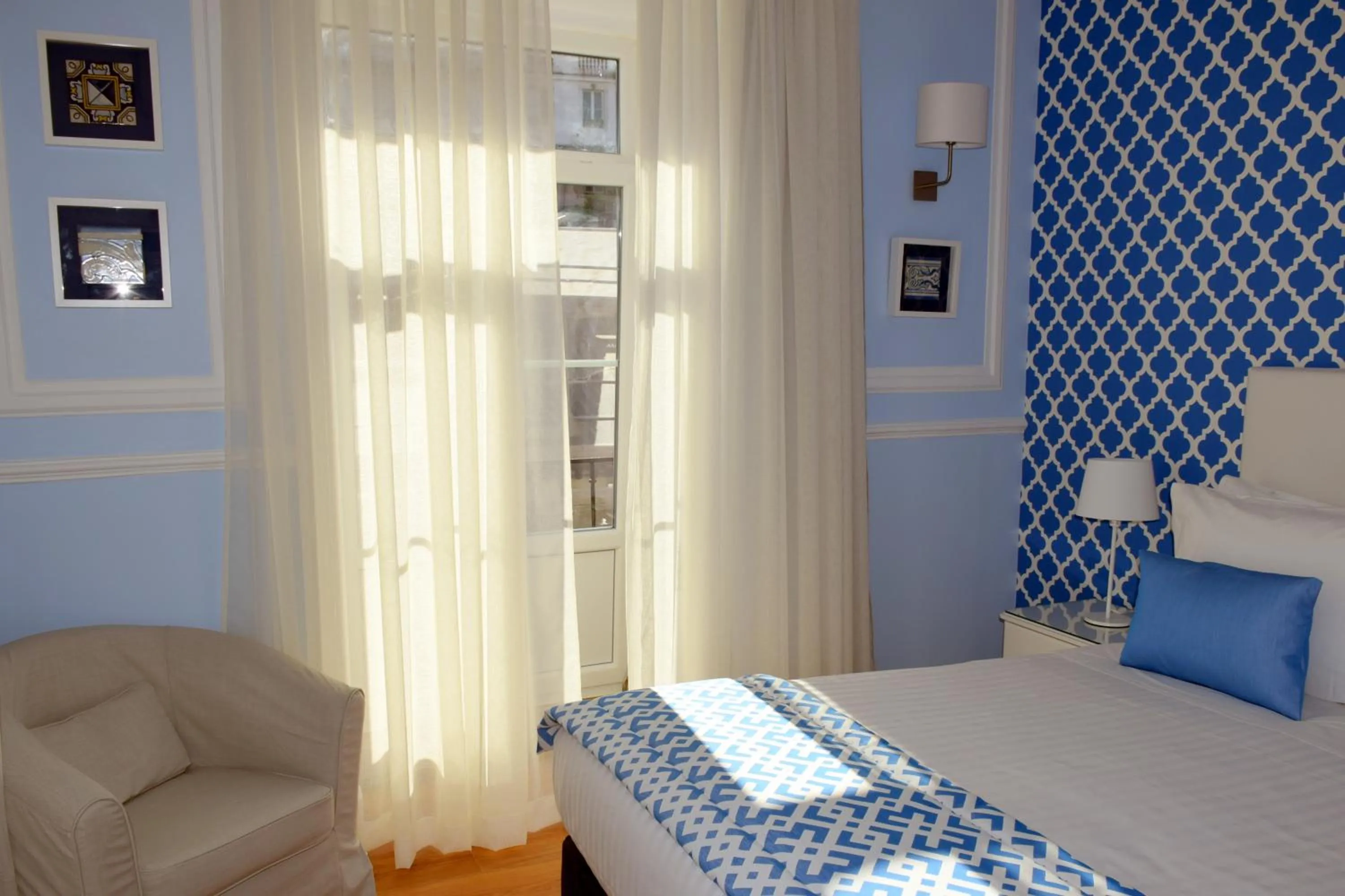 Decorative detail, Bed in Dream Chiado Apartments