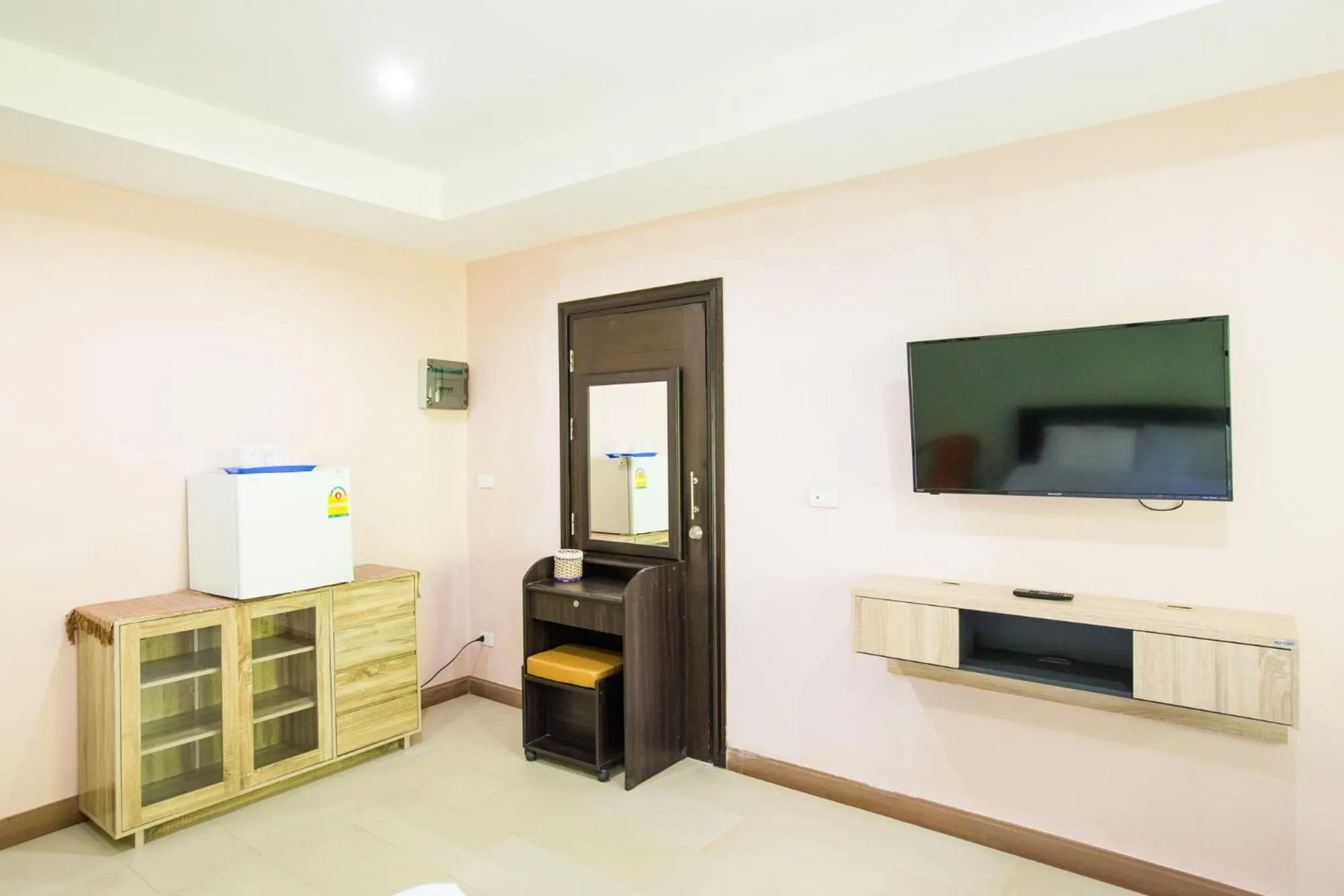 TV and multimedia in Banlanna Hotel Lampang