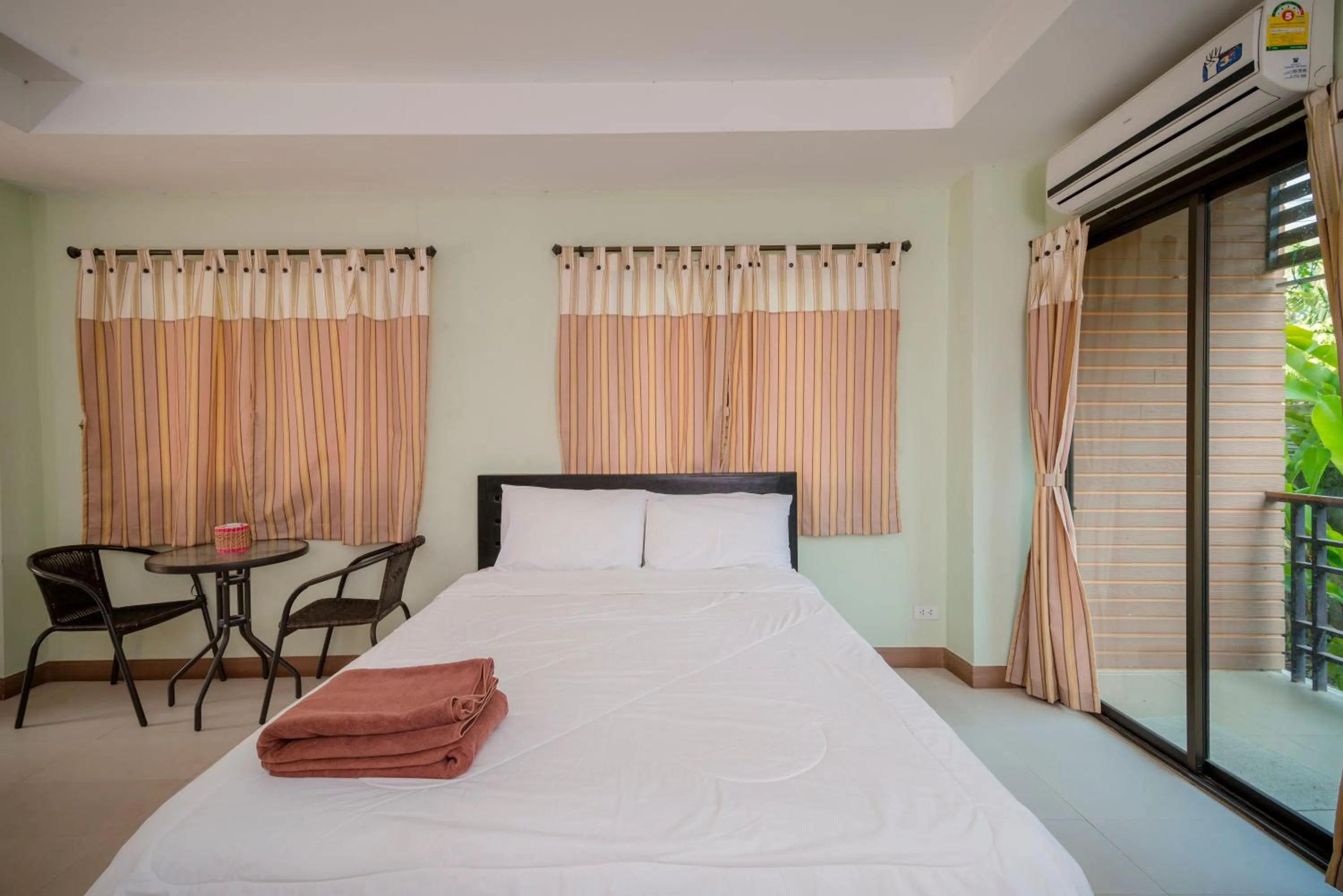 Bed in Banlanna Hotel Lampang