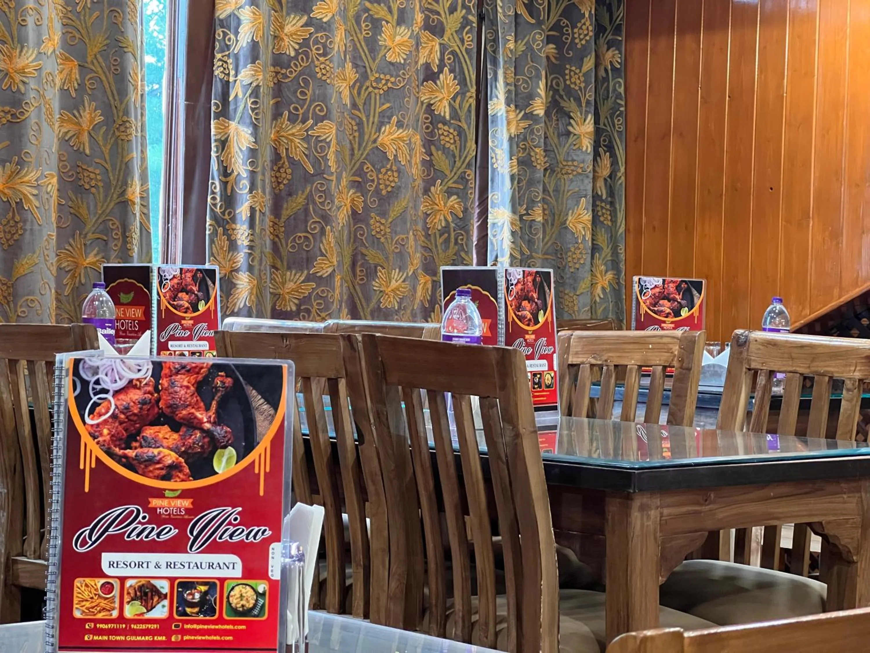 Restaurant/places to eat in Pine View Resort