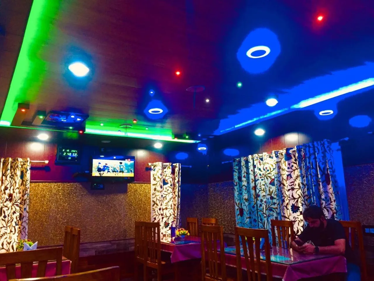 Restaurant/places to eat in Pine View Resort