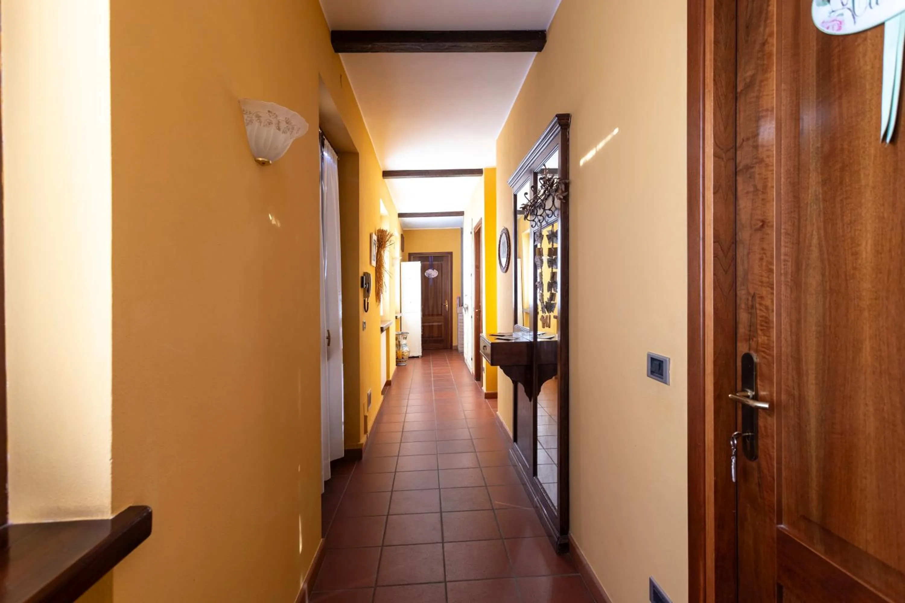 Communal lounge/ TV room in B&B Cascina Baraggione