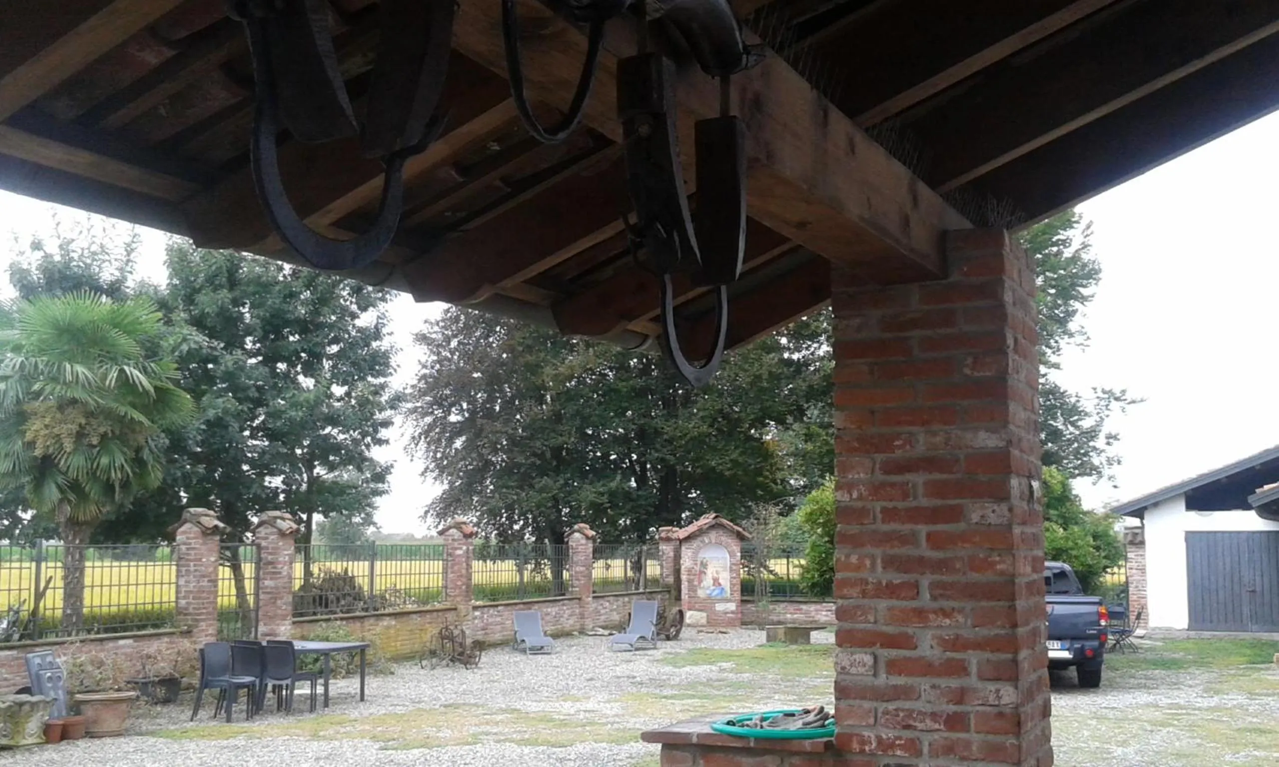 Patio in B&B Cascina Baraggione
