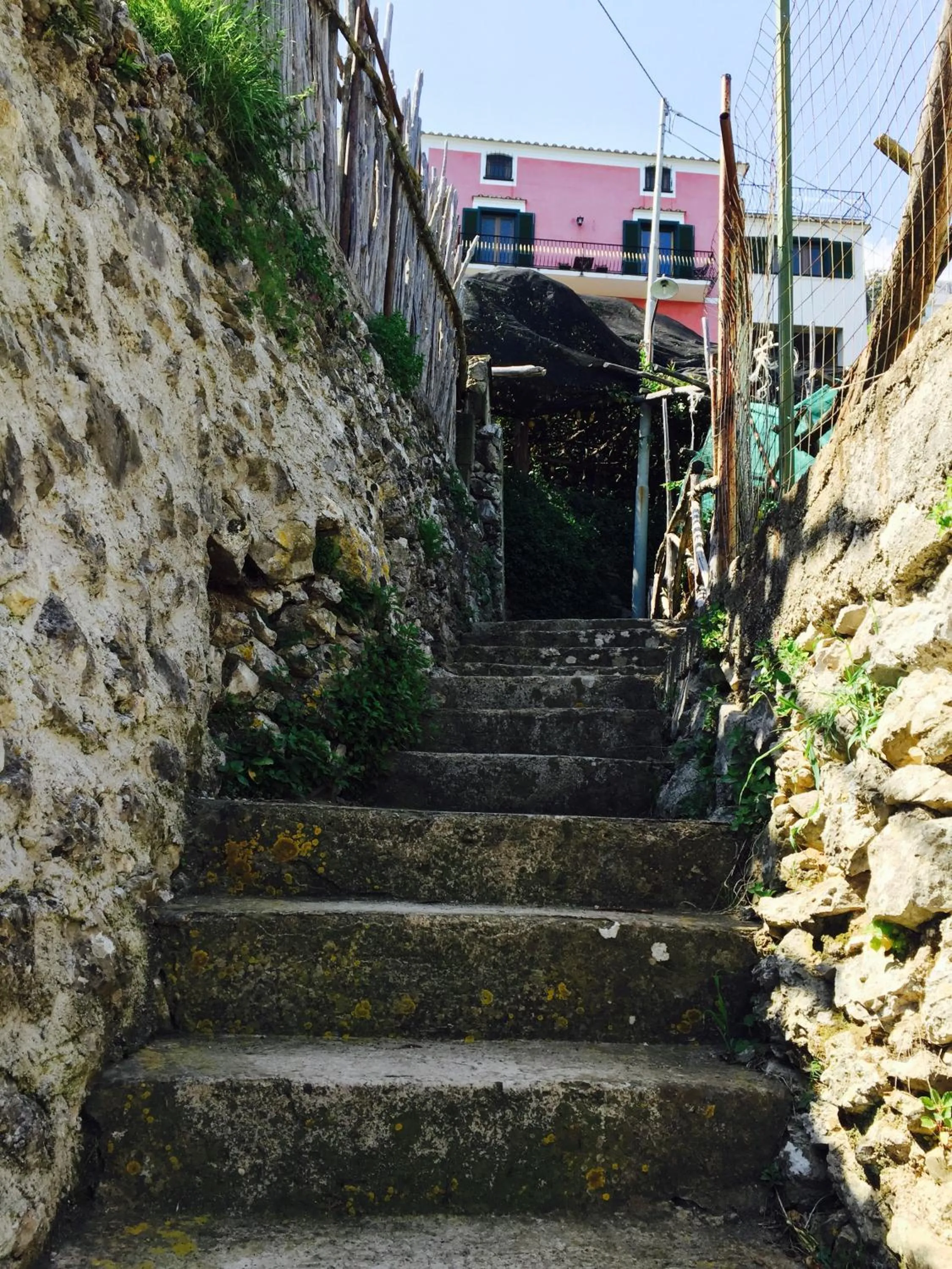 Property building in Casa Rossa