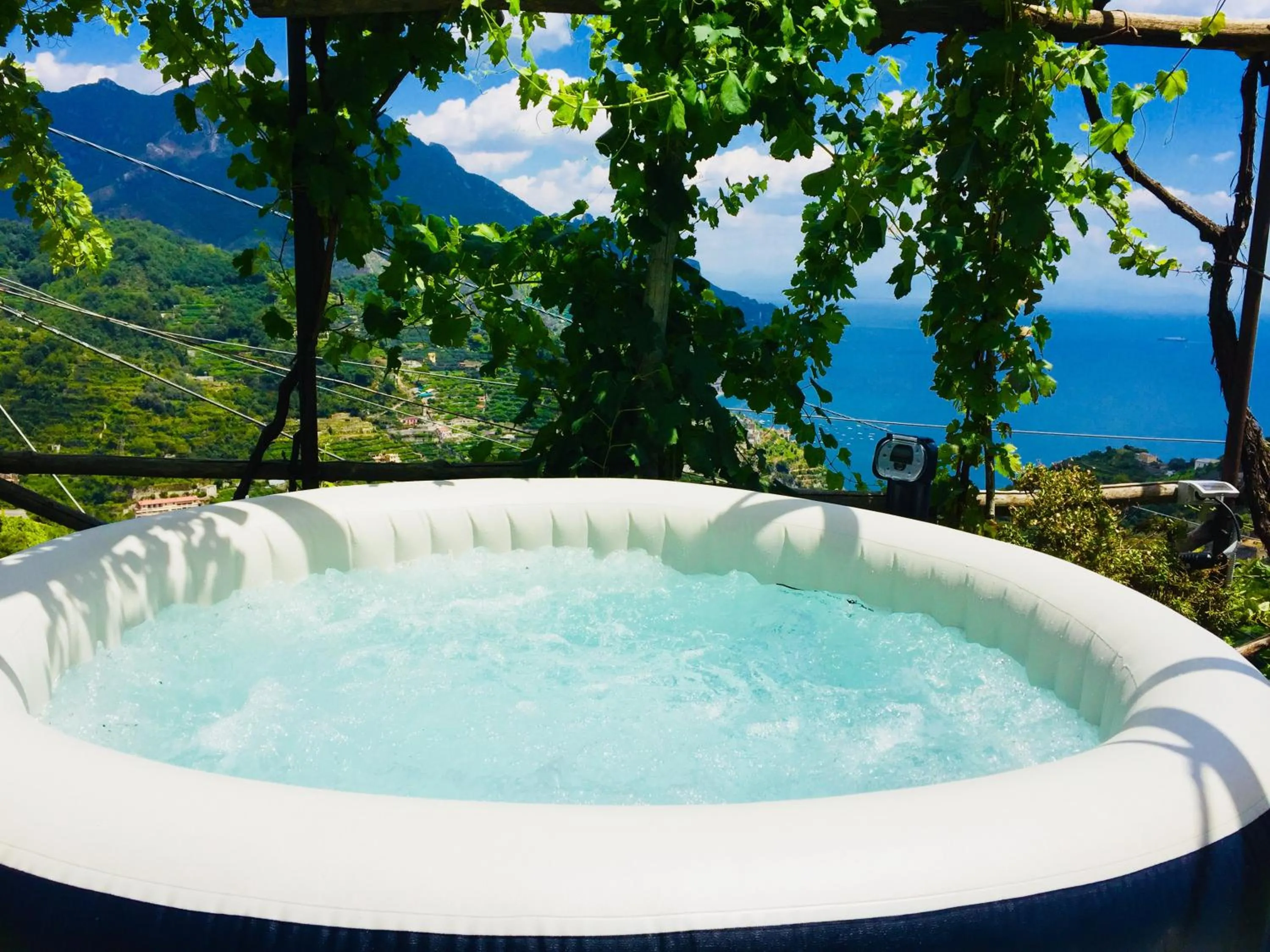 Hot Tub in Casa Rossa