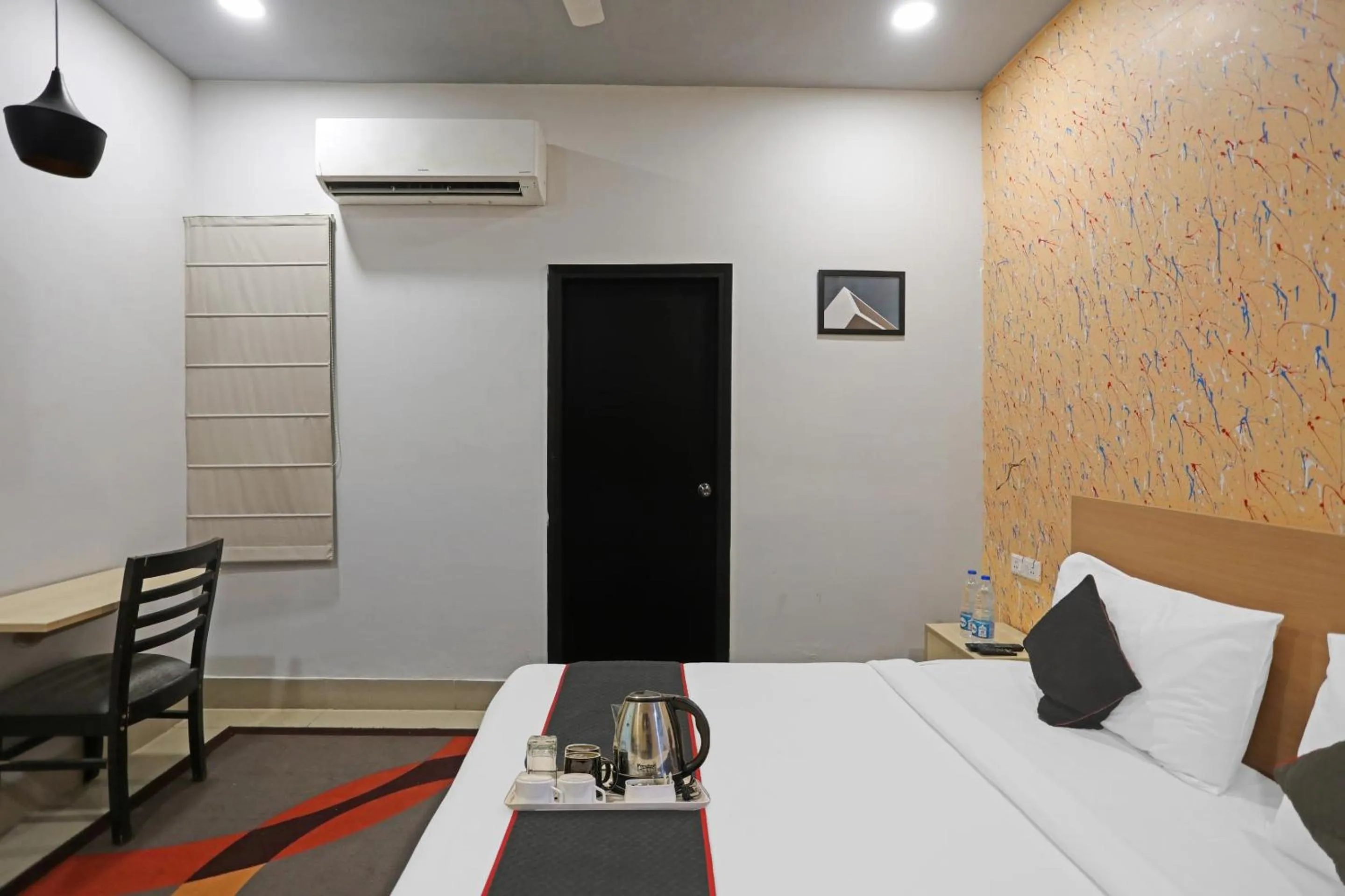 Bed in Super Townhouse Grand Pacific Ocean