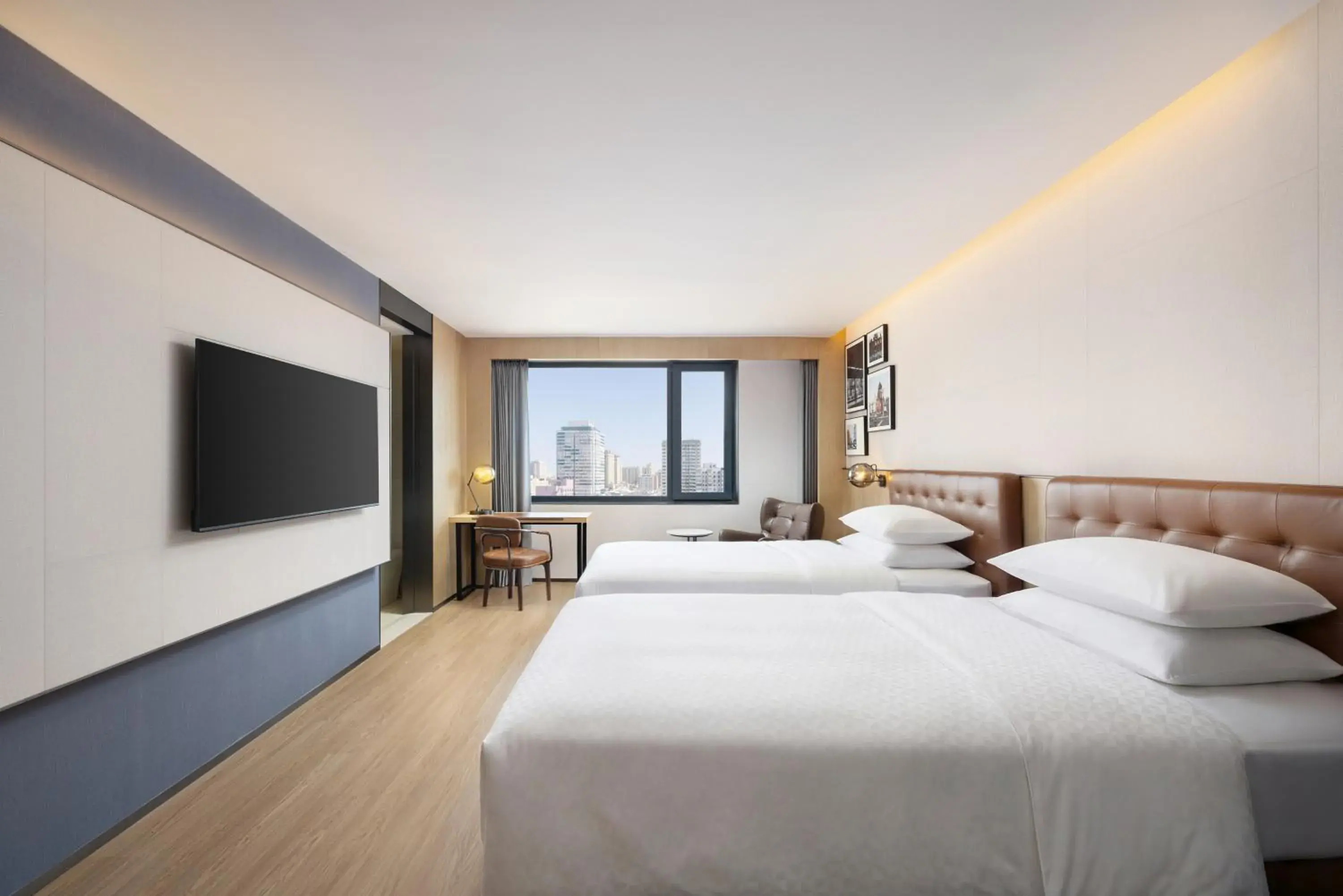 Classic Twin Room with City View in Four Points by Sheraton Harbin City Center Classic Twin Room with City View in Four Points by Sheraton Harbin City Center