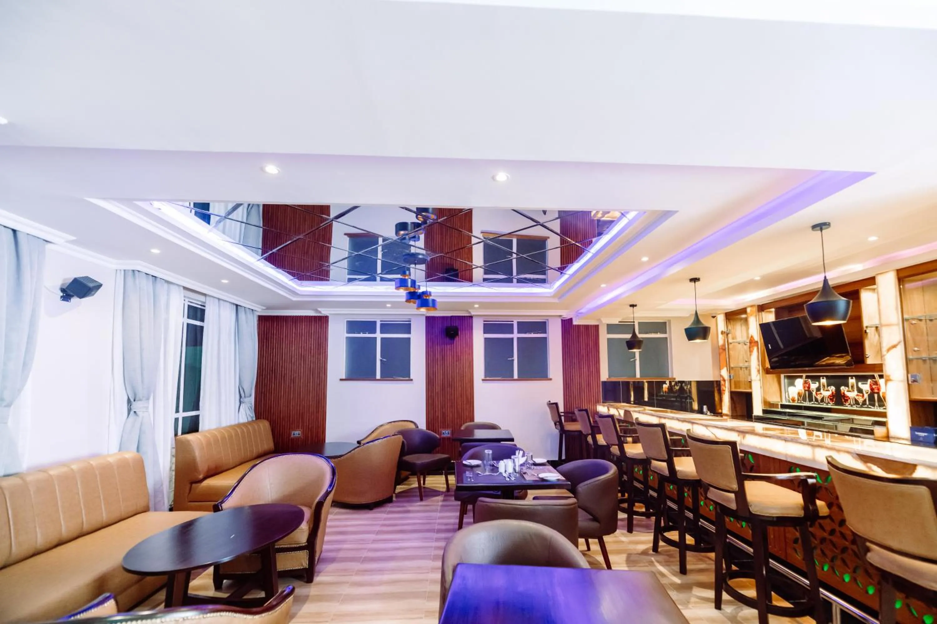 Lounge or bar in Olive Gardens Hotel Nairobi