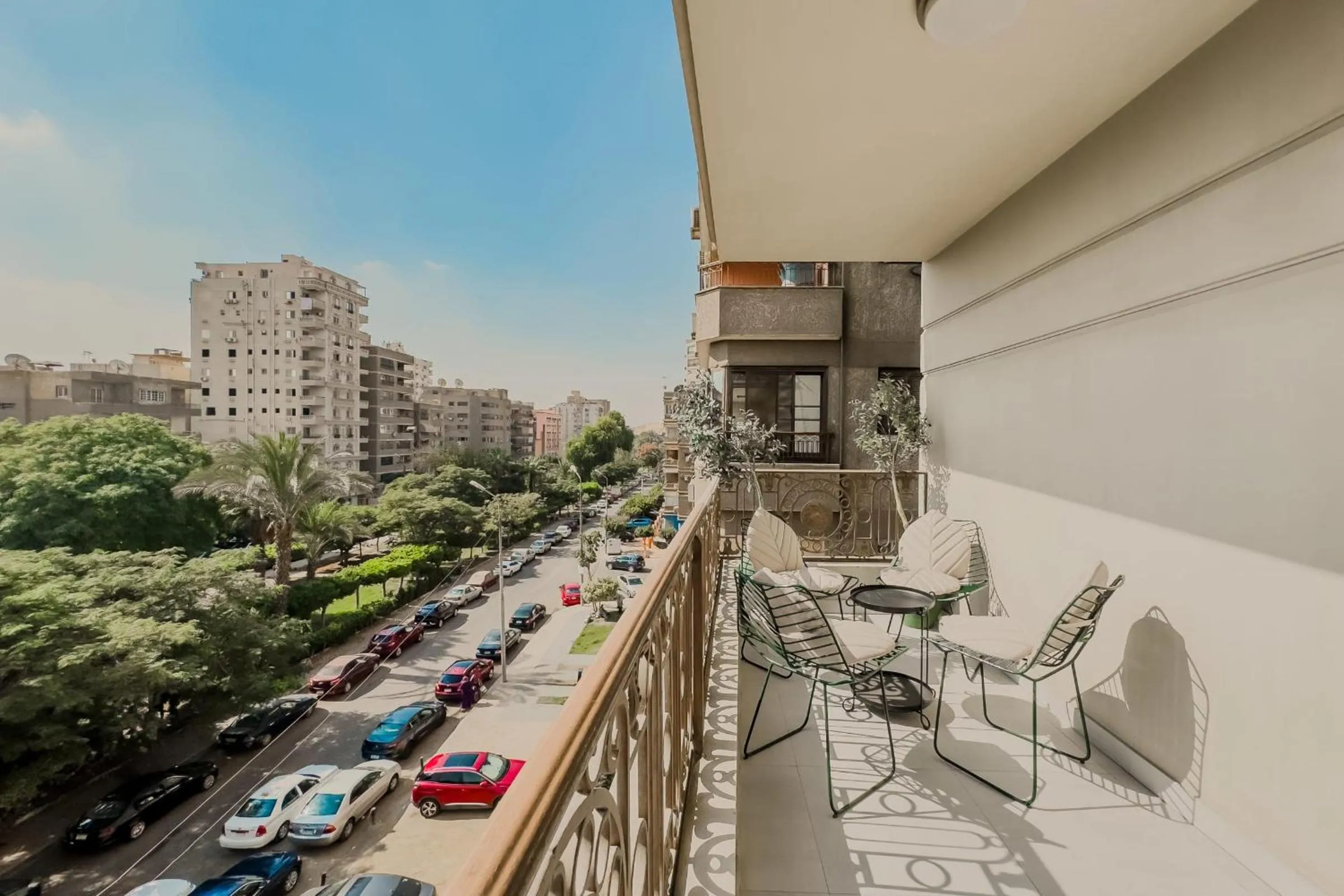 The 3BDR Avant-garde Residence 5 min to Airport