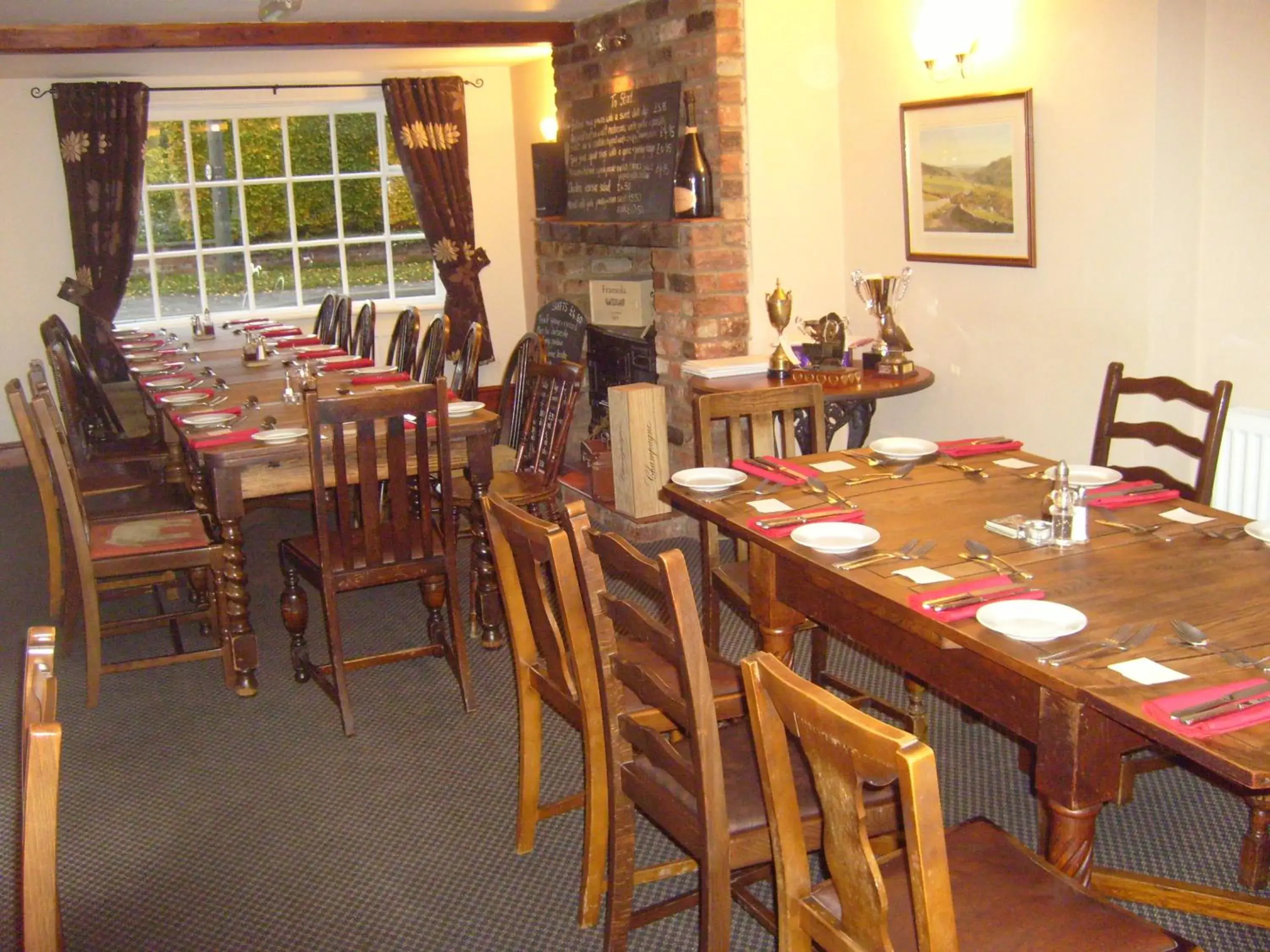 Restaurant/places to eat in Old Oak Tree Restaurant/places to eat in Old Oak Tree