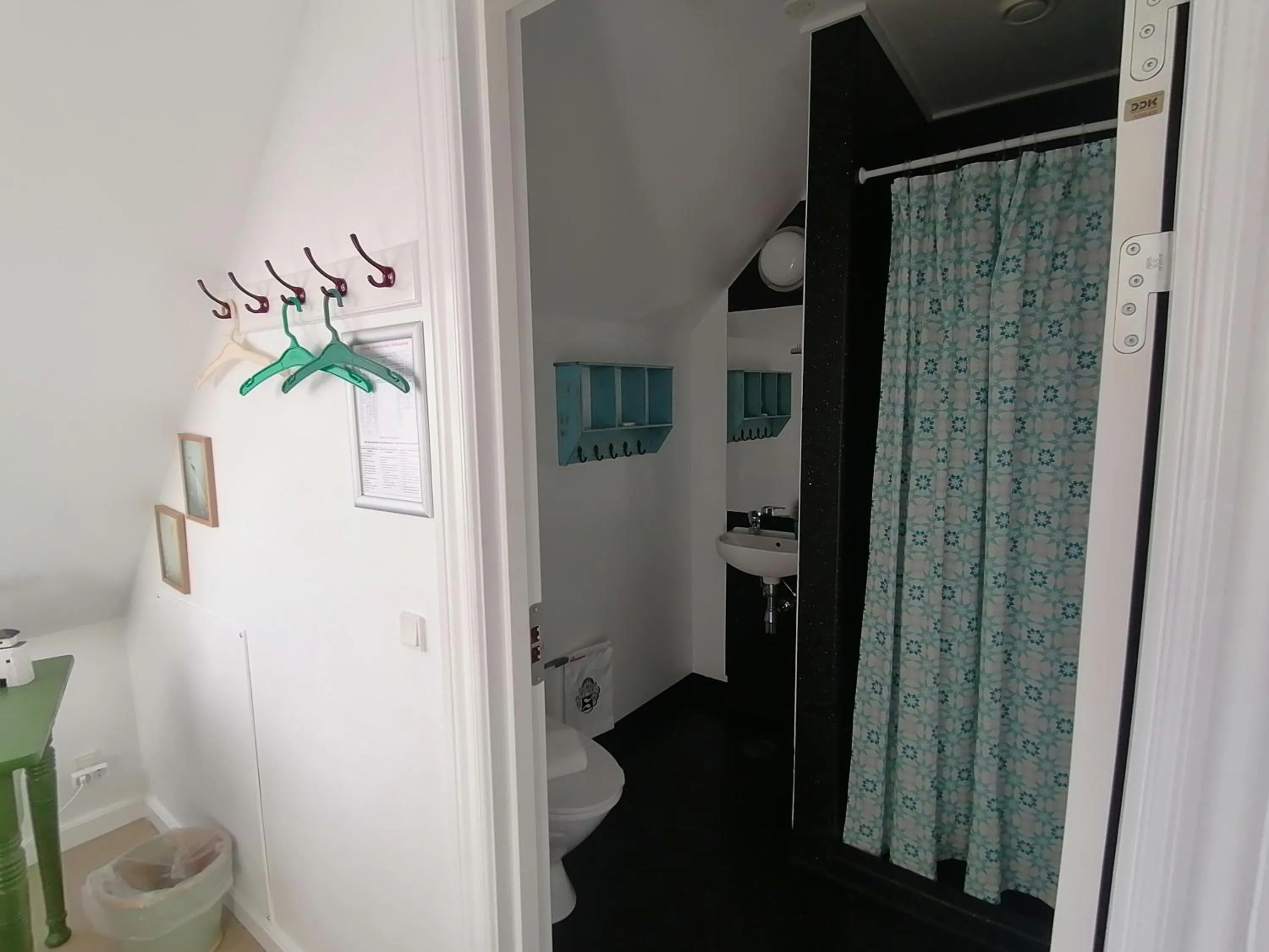 Femmasteren Hotel & Hostel