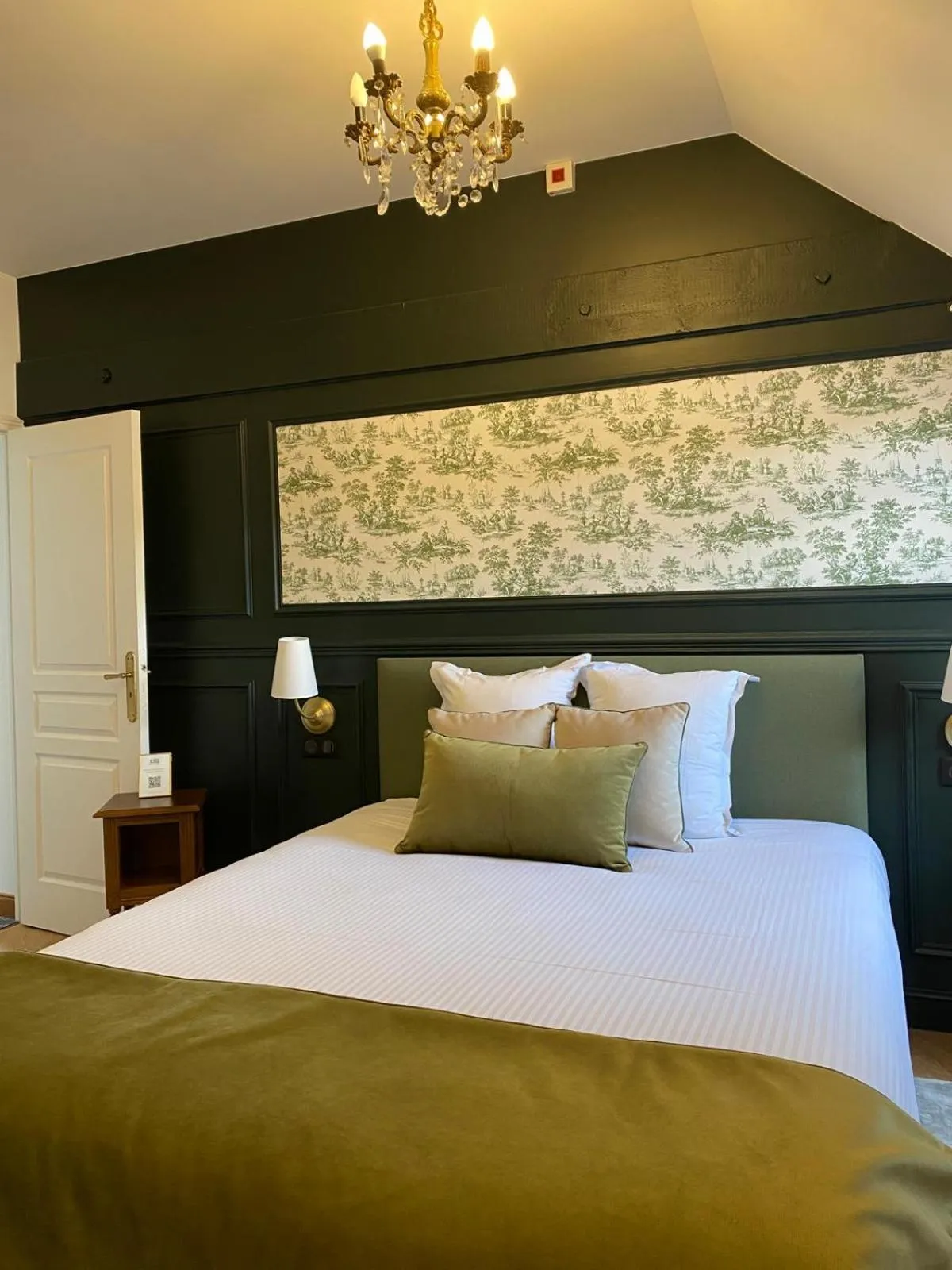 internet, Bed in Château De La Bûcherie