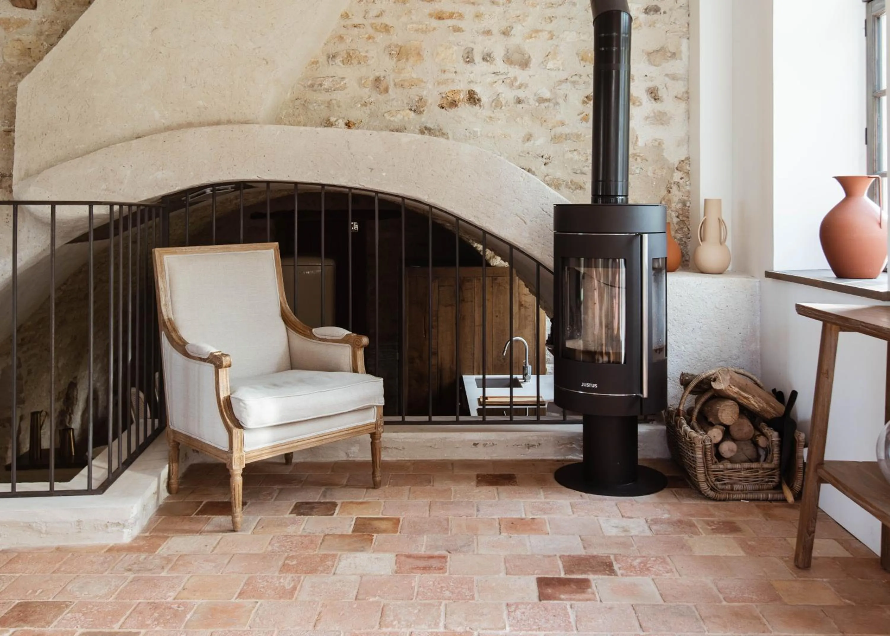 fireplace in Château De La Bûcherie