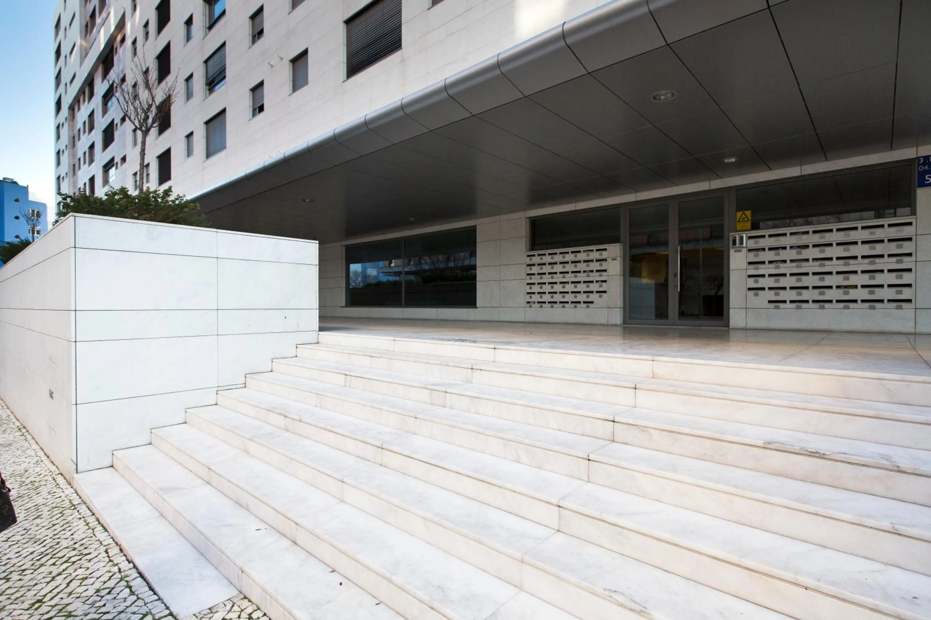 Facade/entrance in Oriente Marina Apartments by APT IIN - Parque das Nações