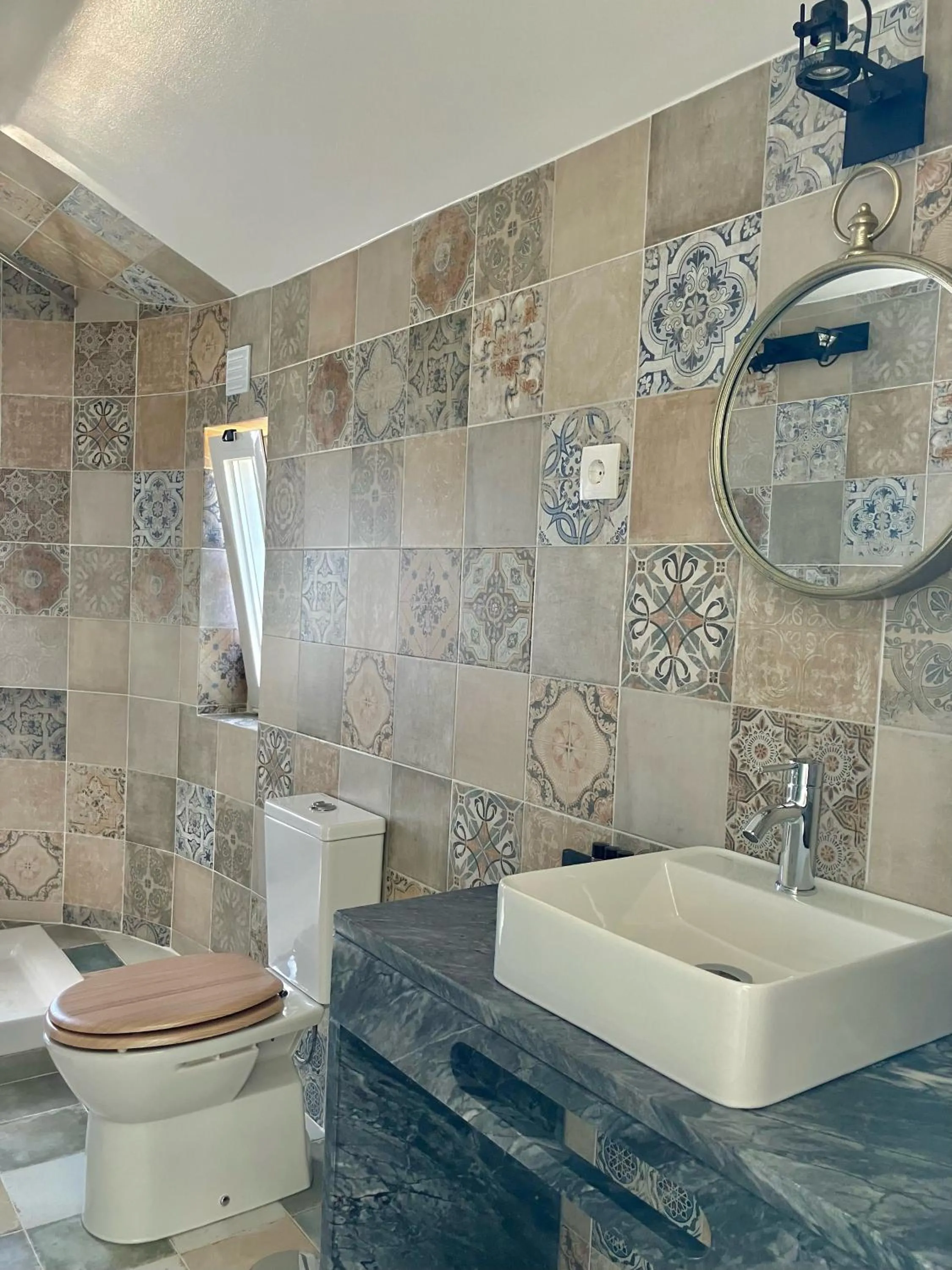 Bathroom in The Globetrotter's Inn