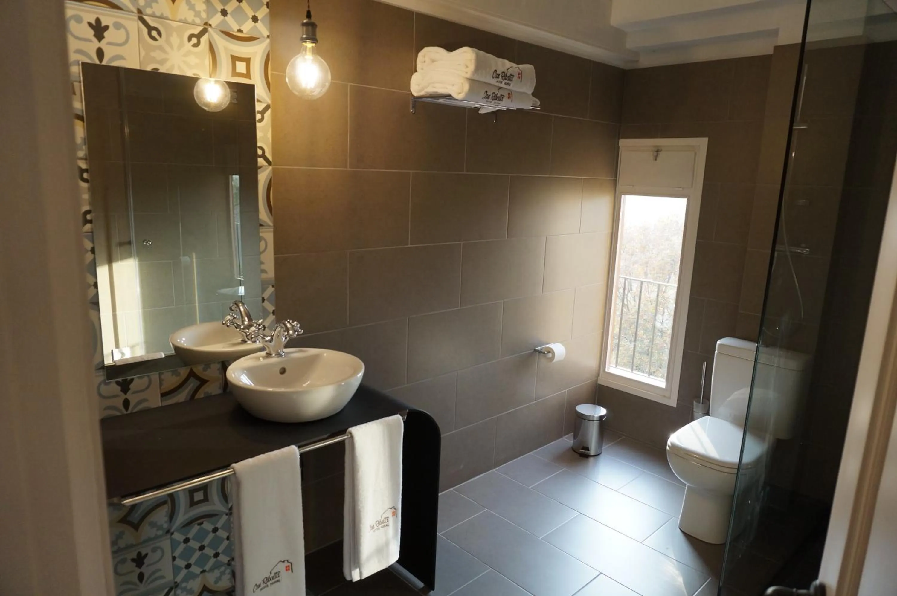 Toilet in Hotel Can Ribalta