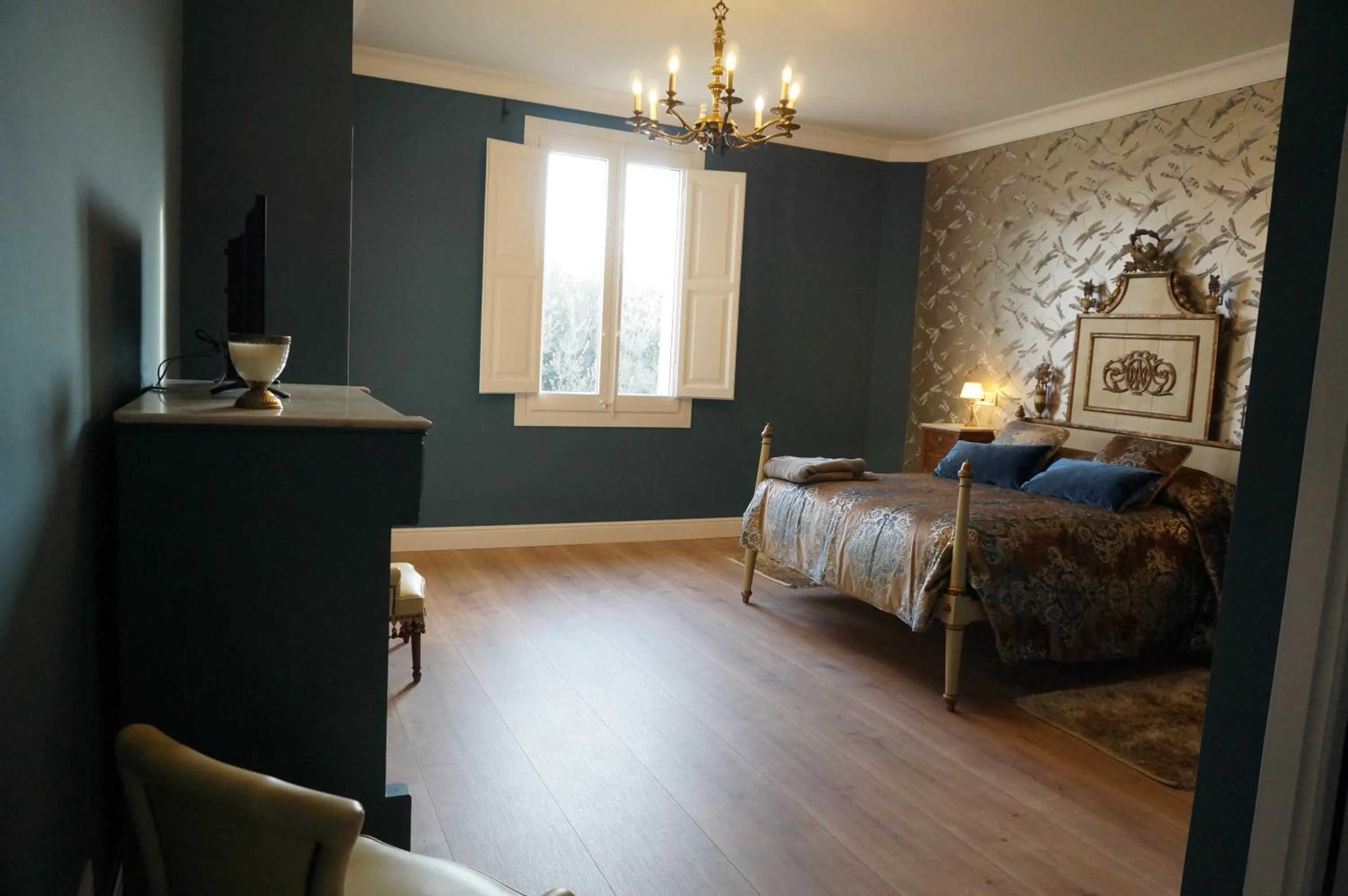 Photo of the whole room in Hotel Can Ribalta