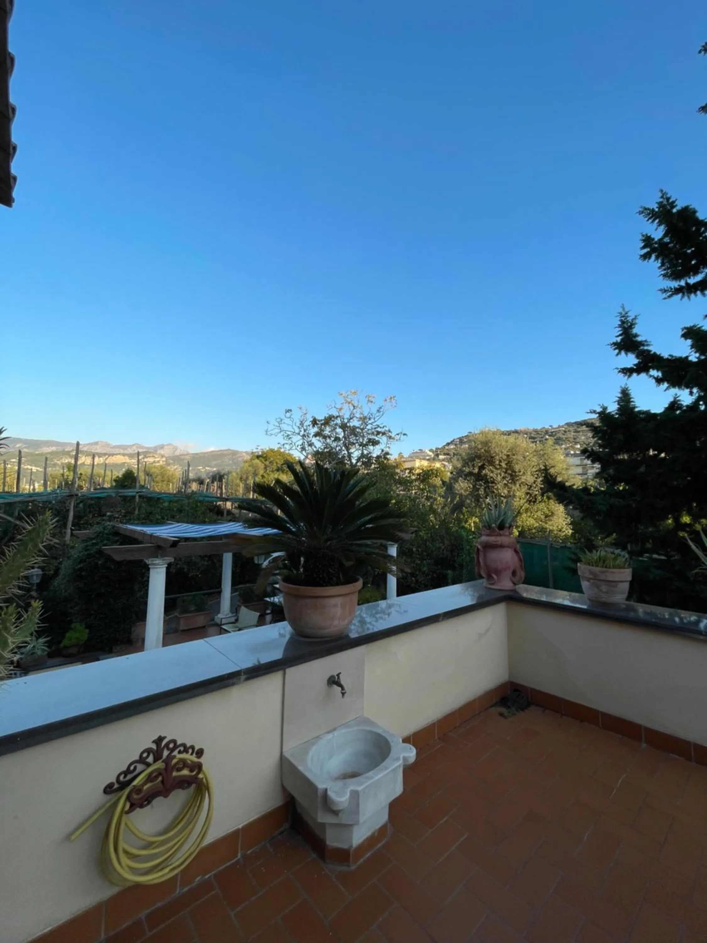 Mountain view in Domus Felix