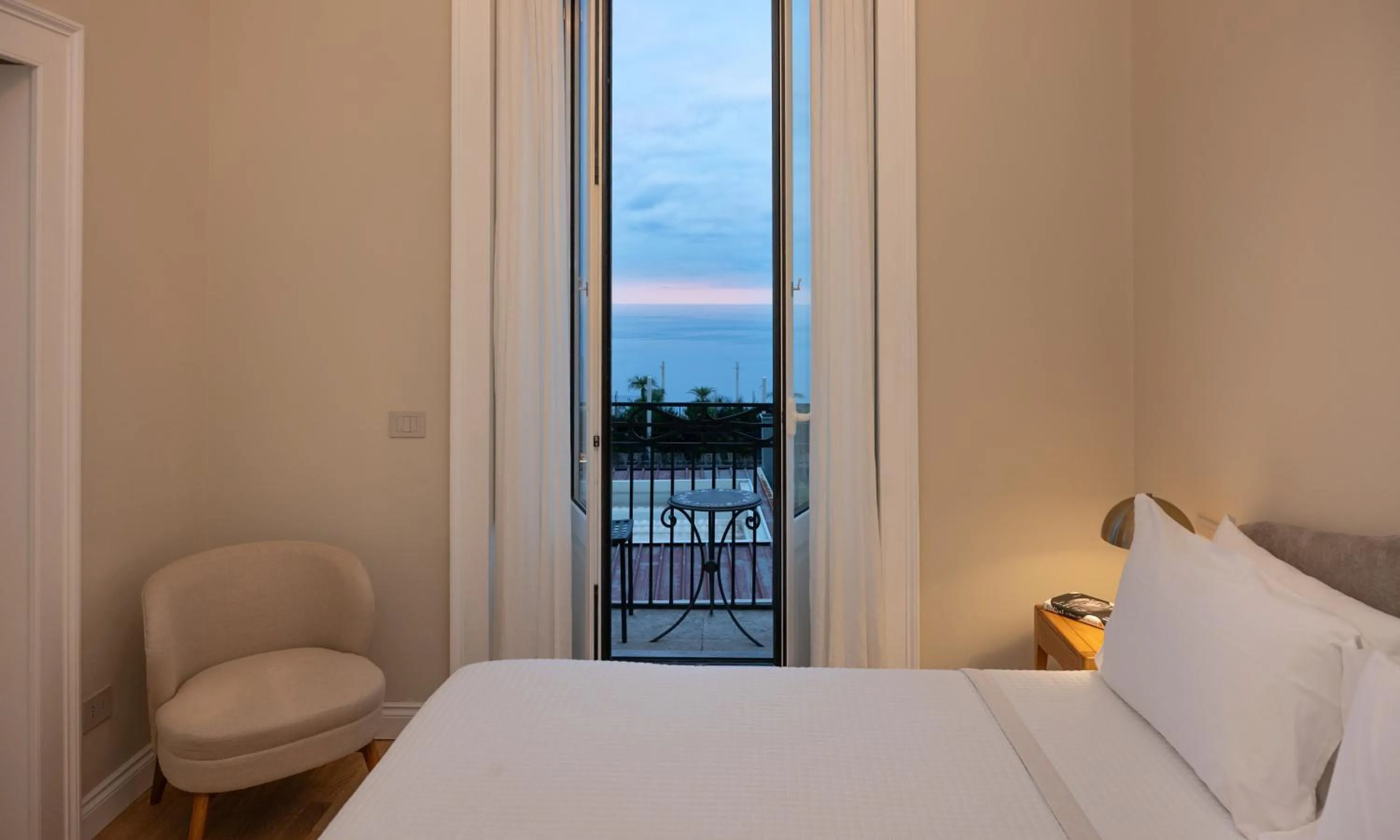 Bed in Villa Mabel Boutique Hotel