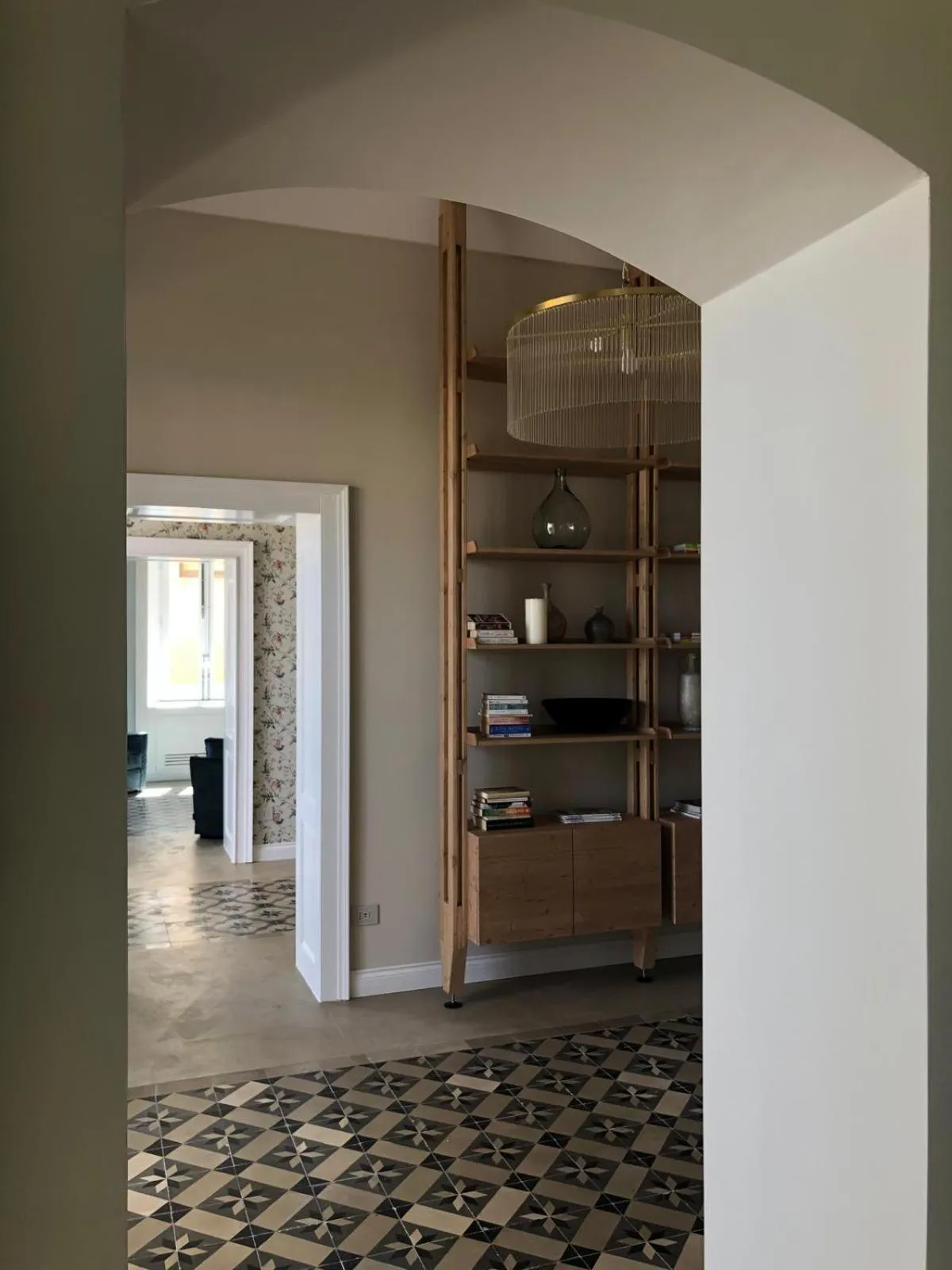 Communal lounge/ TV room in Villa Mabel Boutique Hotel