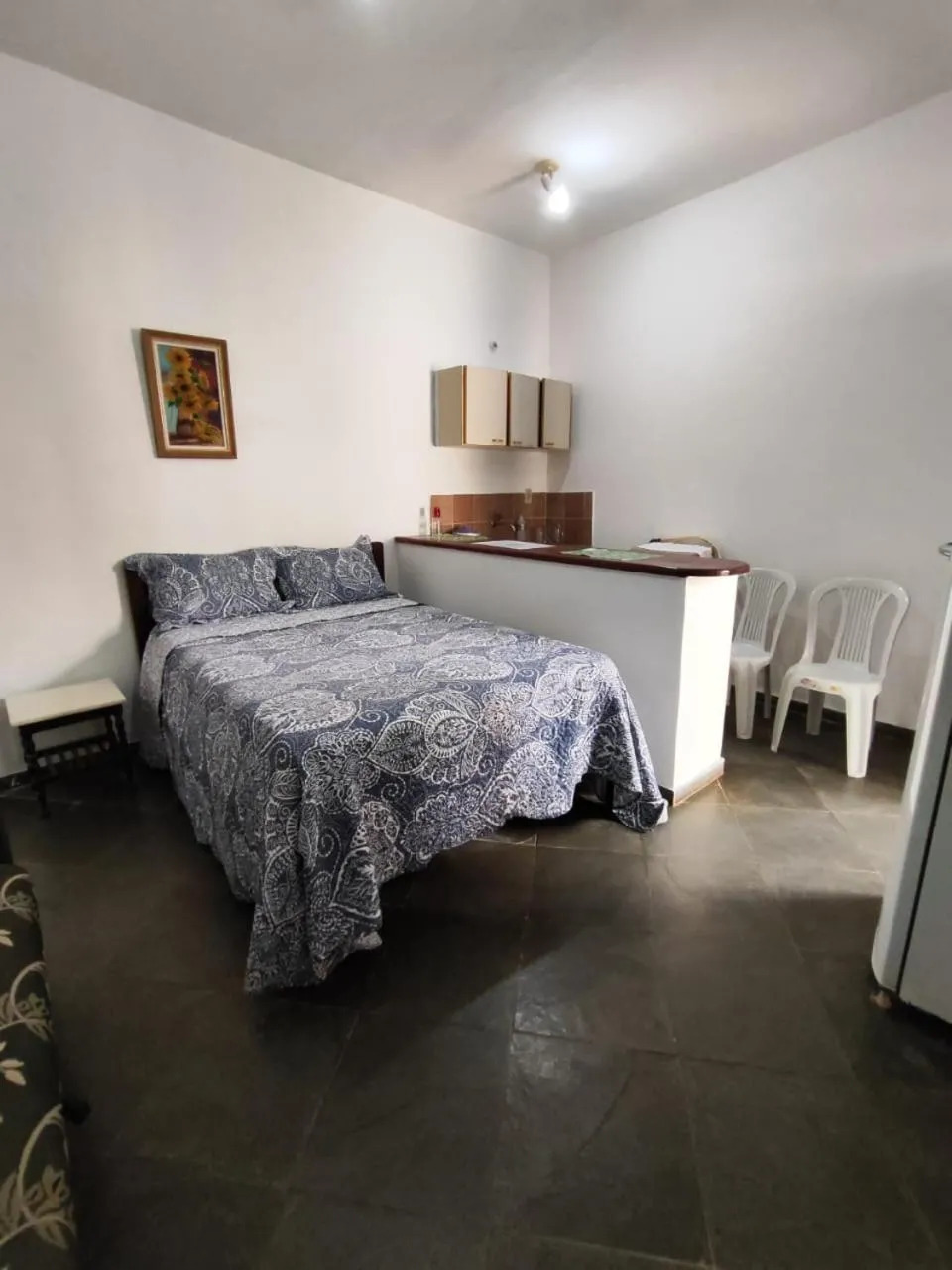 Kitchen or kitchenette, Bed in Suítes Jaconé - Saquarema