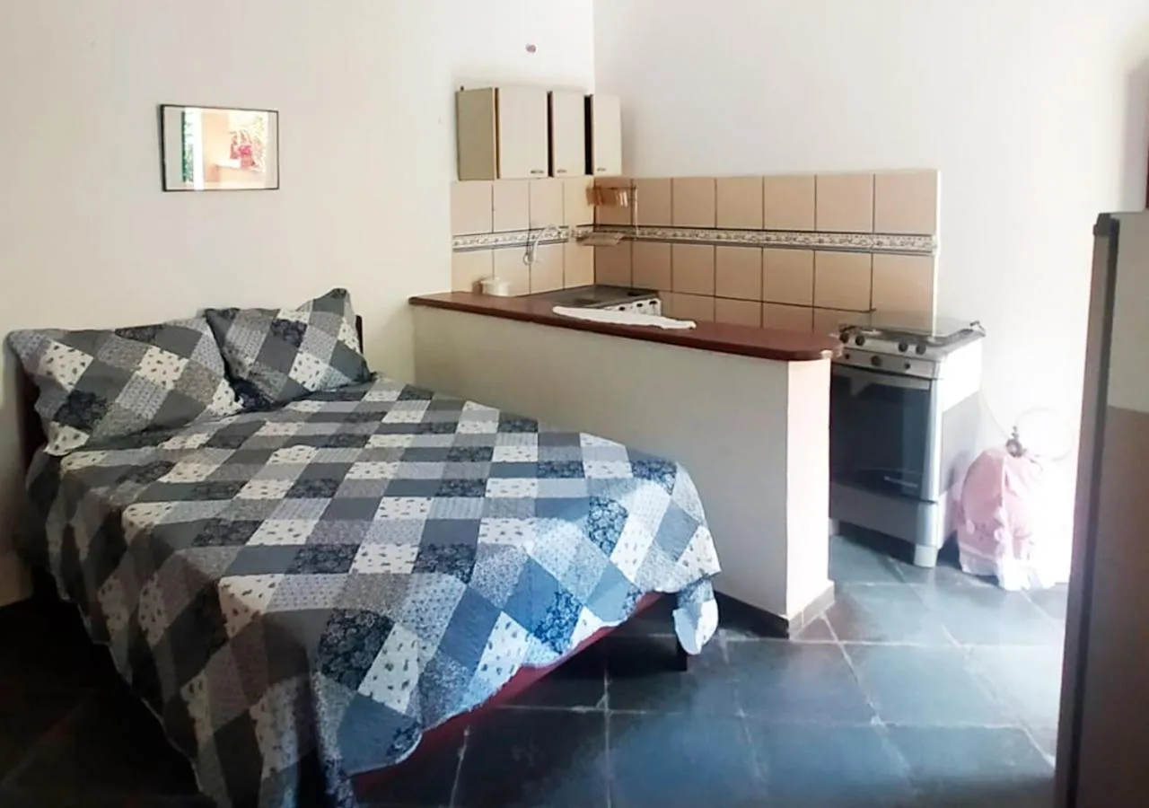 kitchen, Bed in Suítes Jaconé - Saquarema