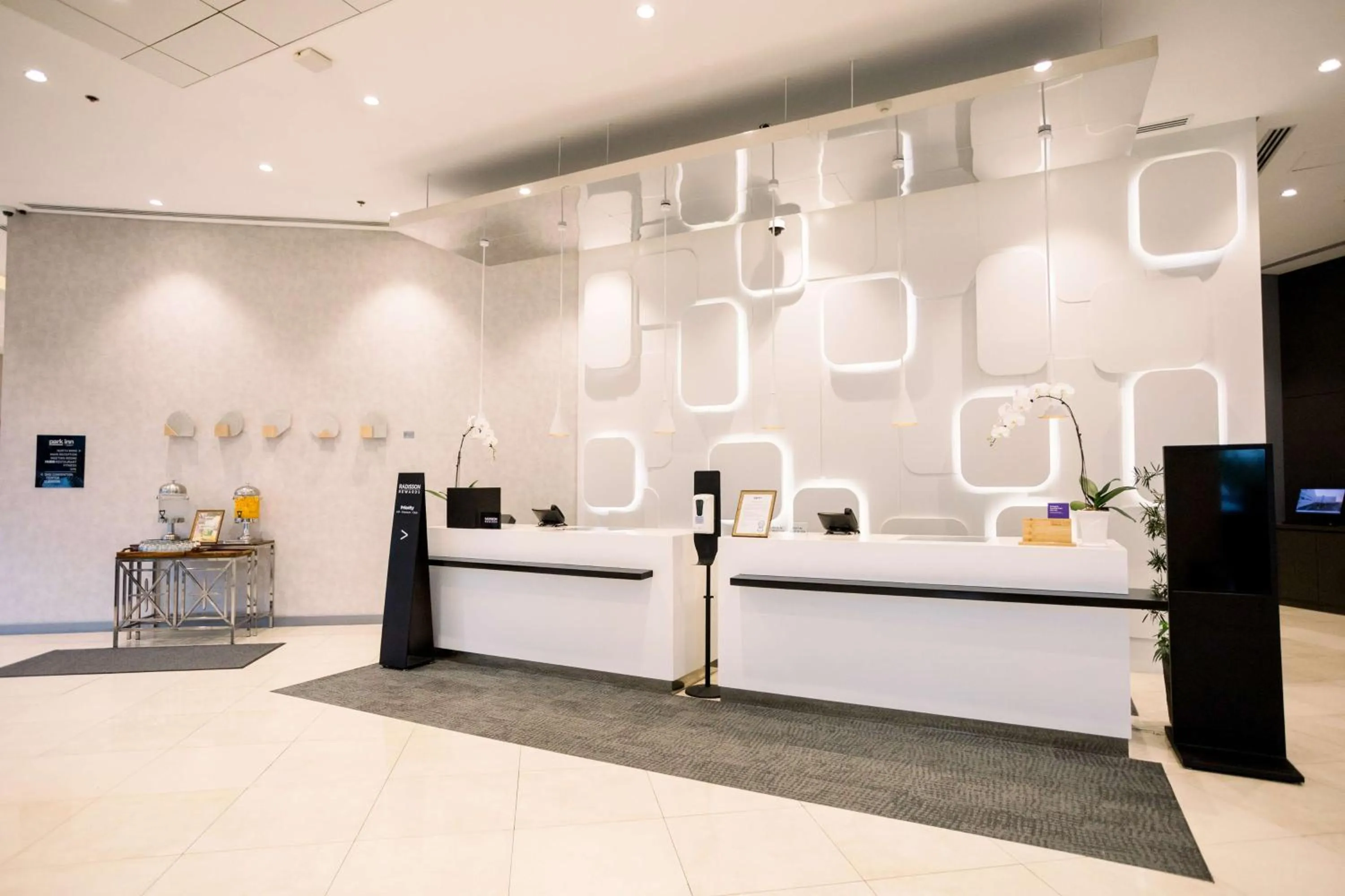 Lobby or reception in Park Inn By Radisson Clark