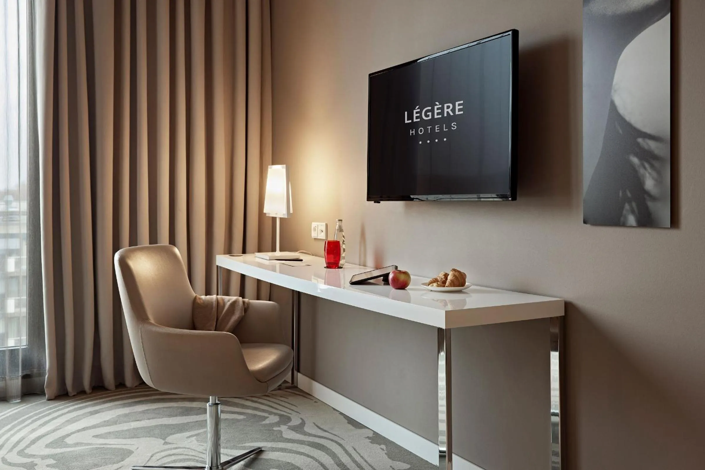 TV and multimedia in LEGERE HOTEL Bielefeld